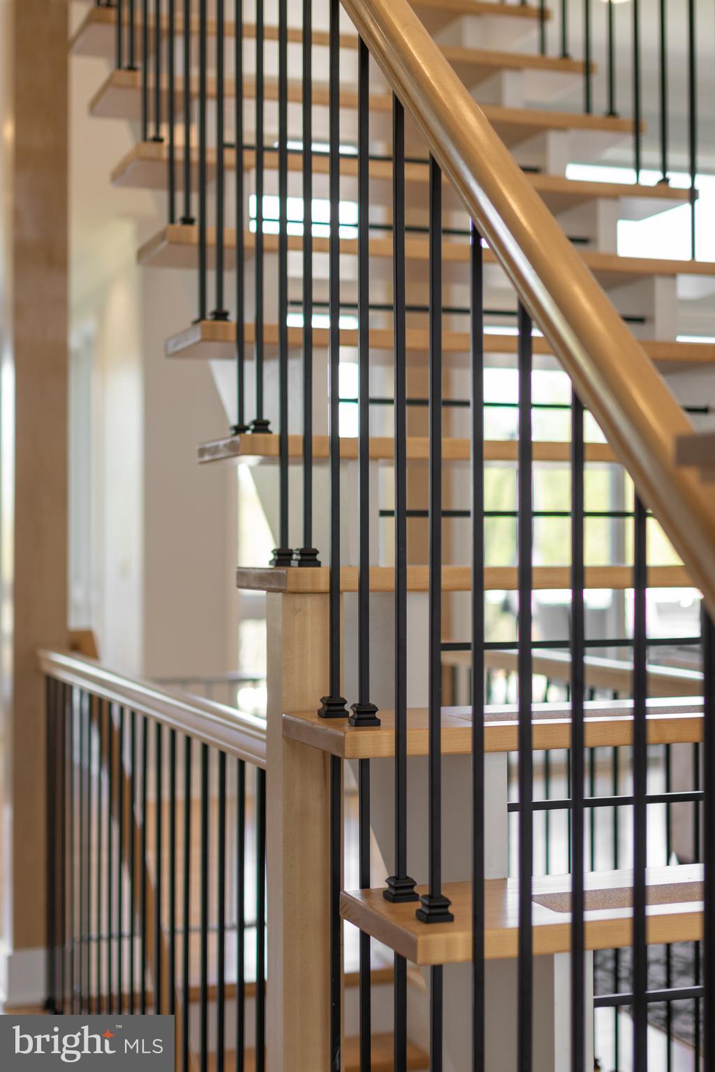 ROCKEY RIDGE - Residential