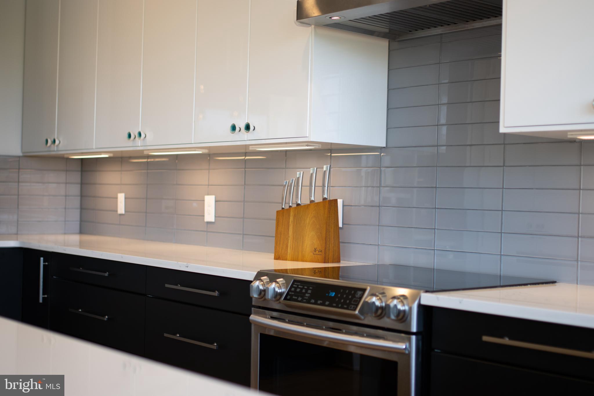 ROCKEY RIDGE - Residential