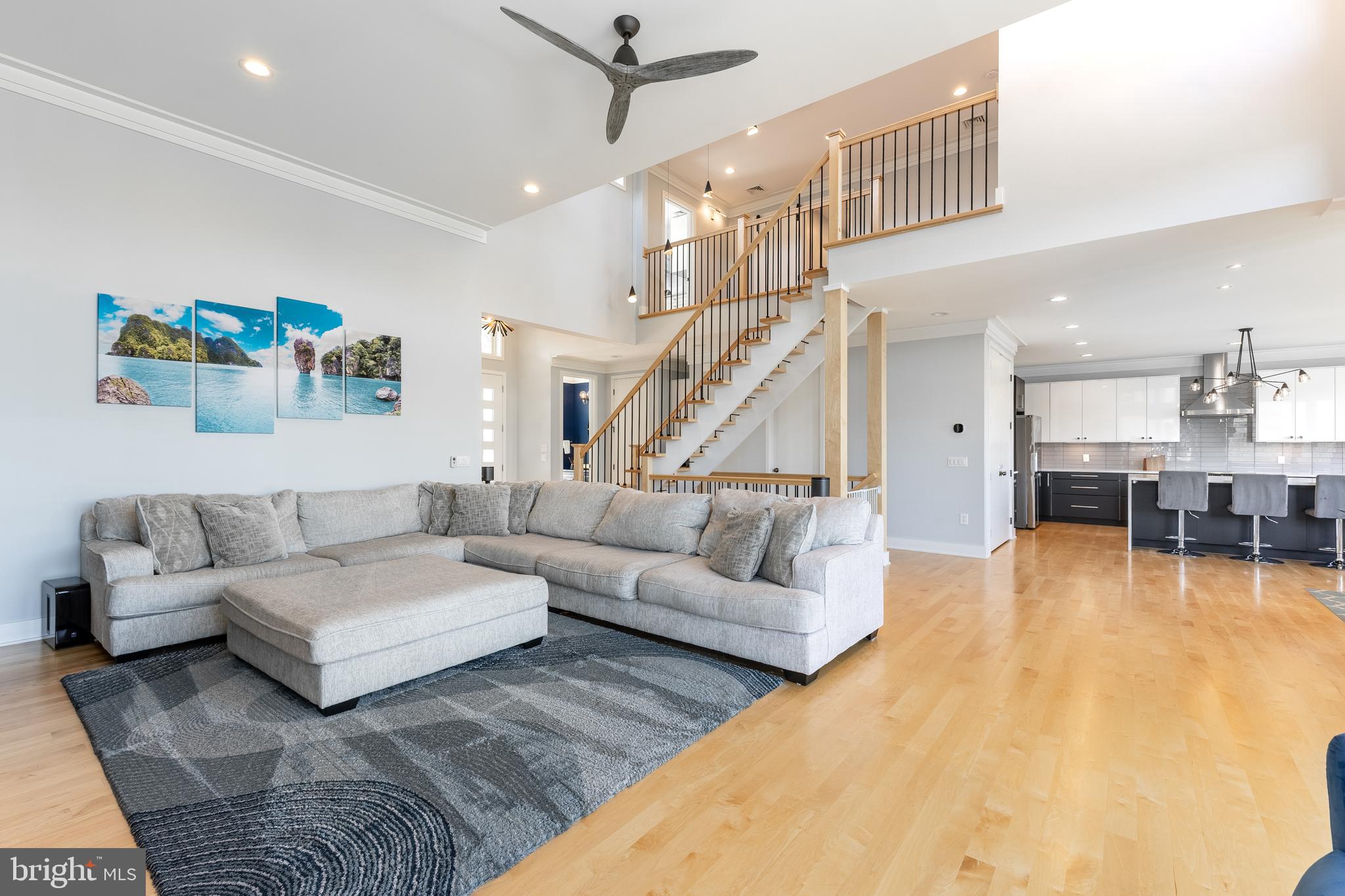 ROCKEY RIDGE - Residential