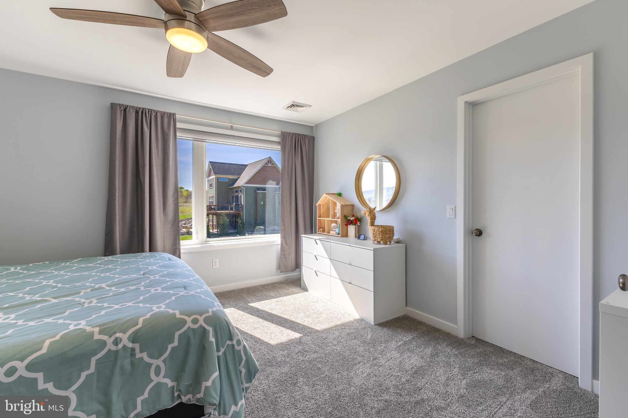 ROCKEY RIDGE - Residential