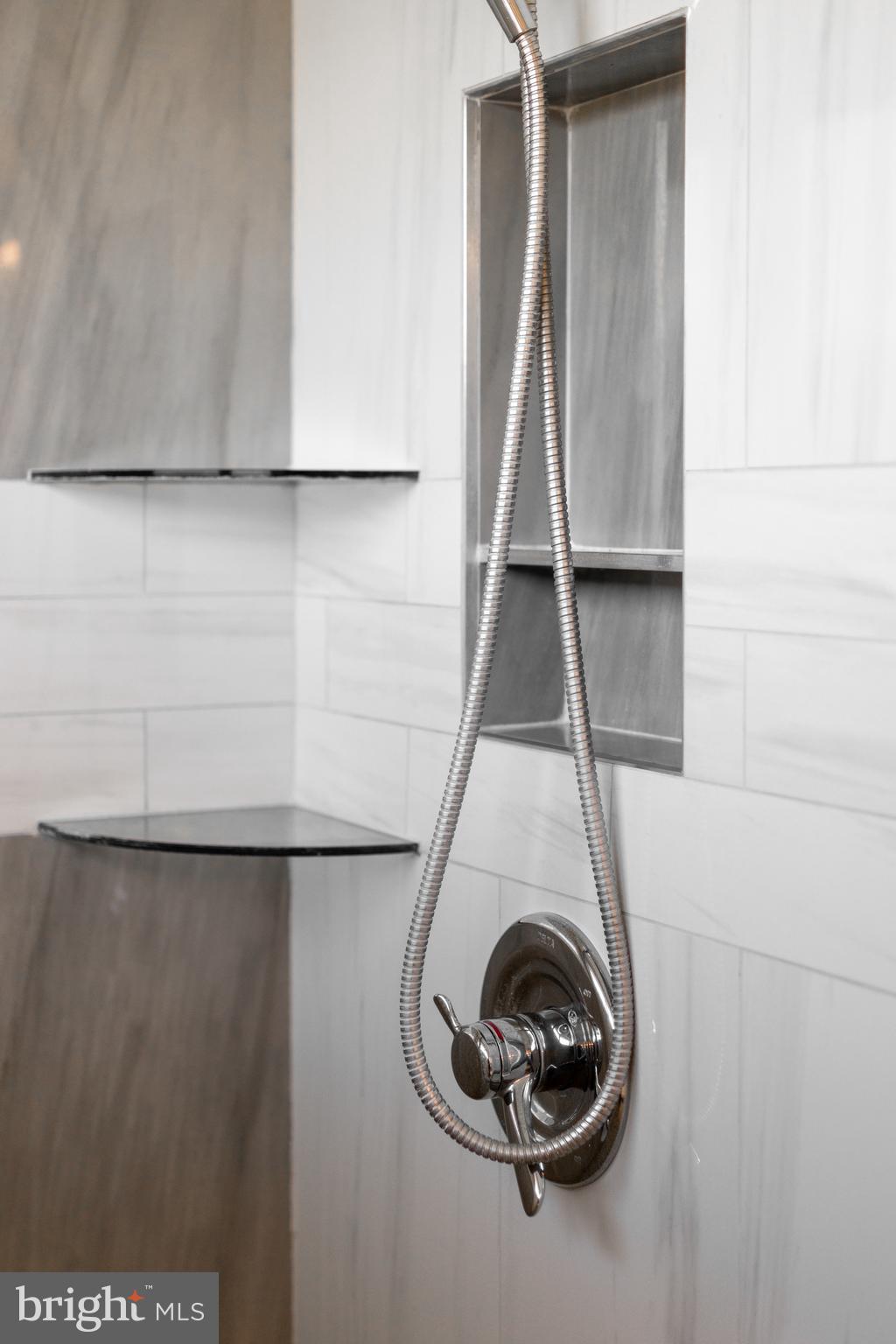 ROCKEY RIDGE - Residential