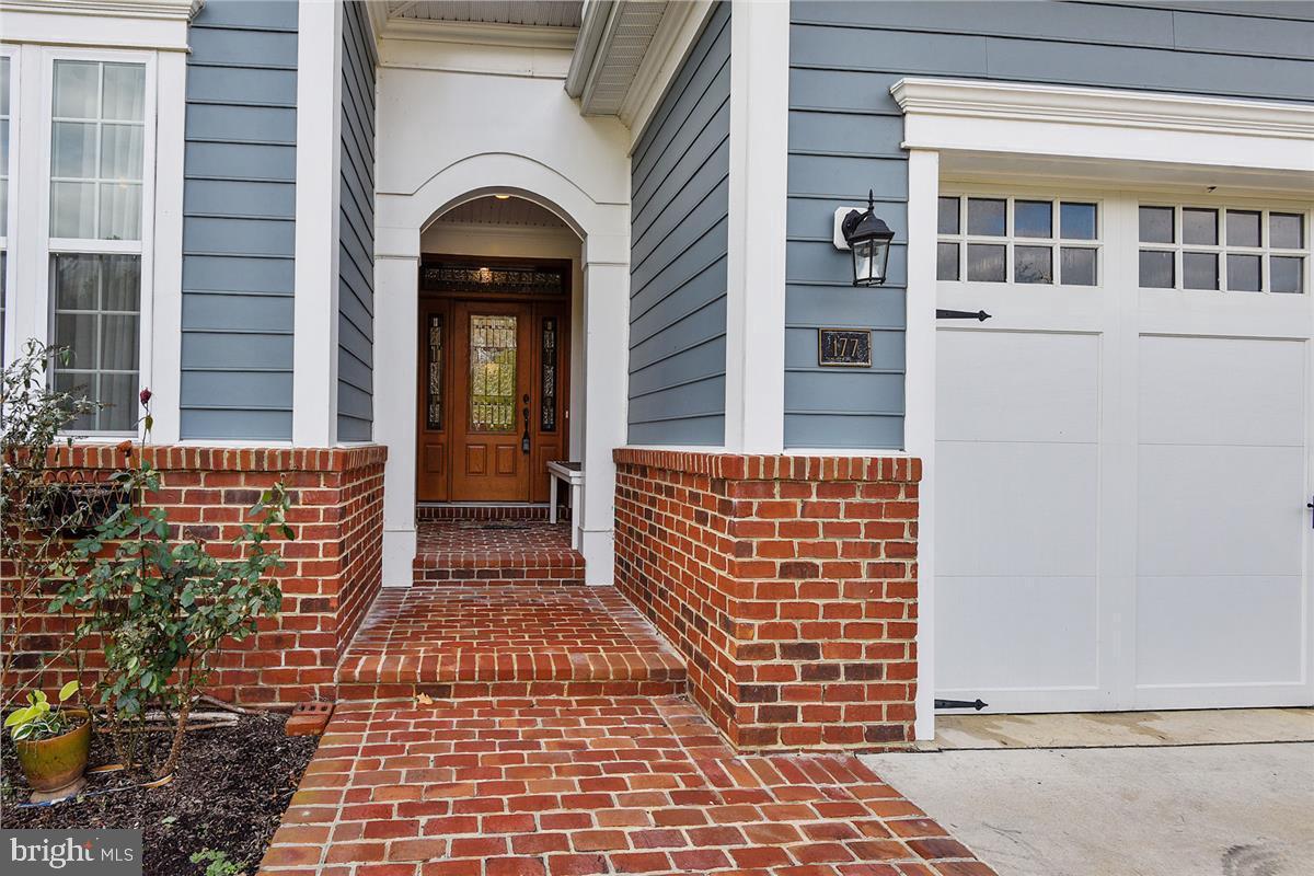 THE VILLAGES OF STEEPLECHASE - Residential