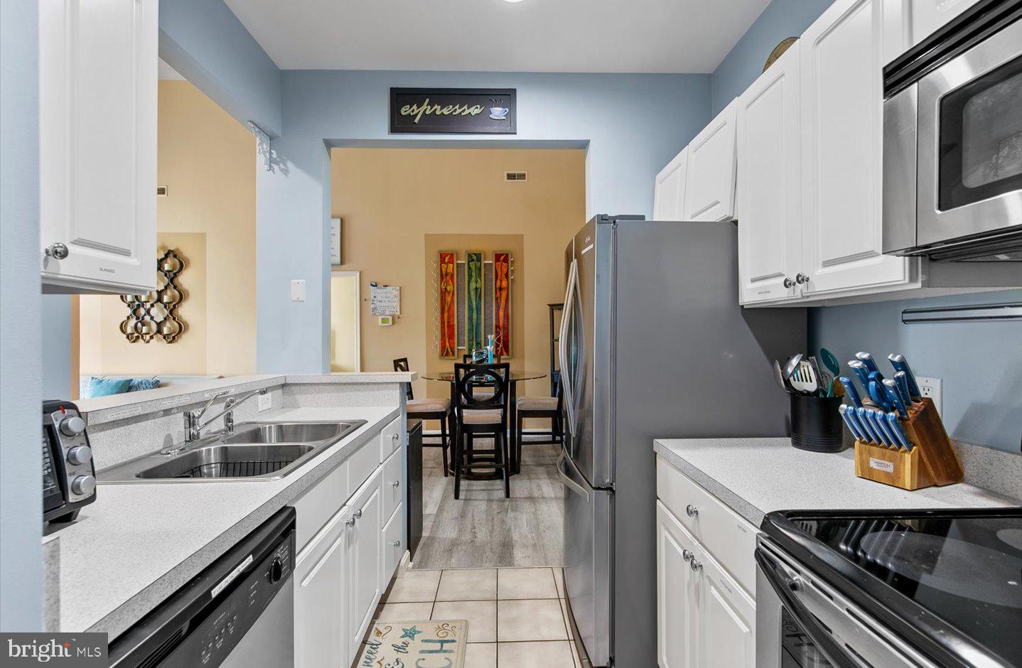 CAPTIVA SANDS - Residential
