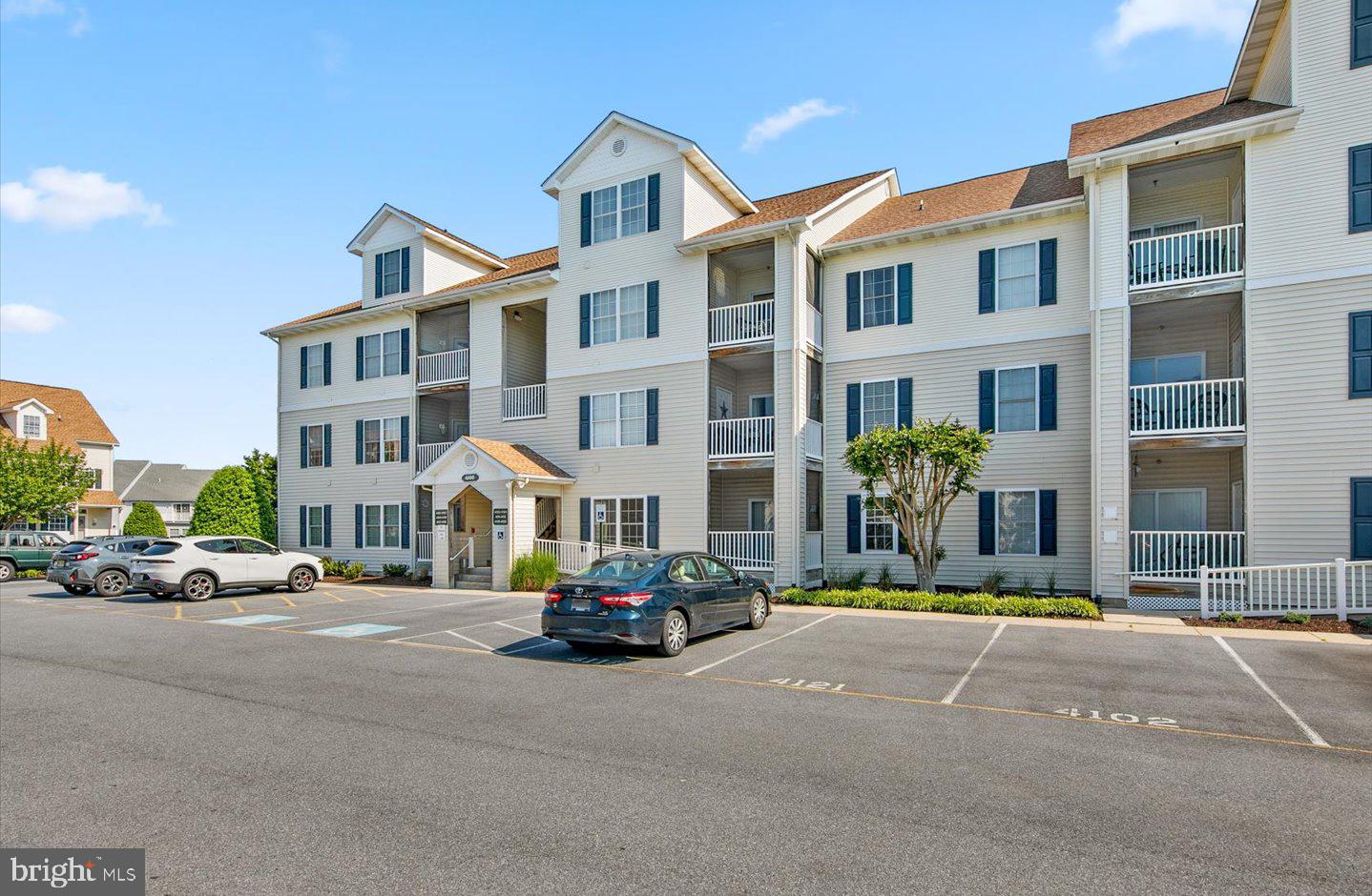 CAPTIVA SANDS - Residential