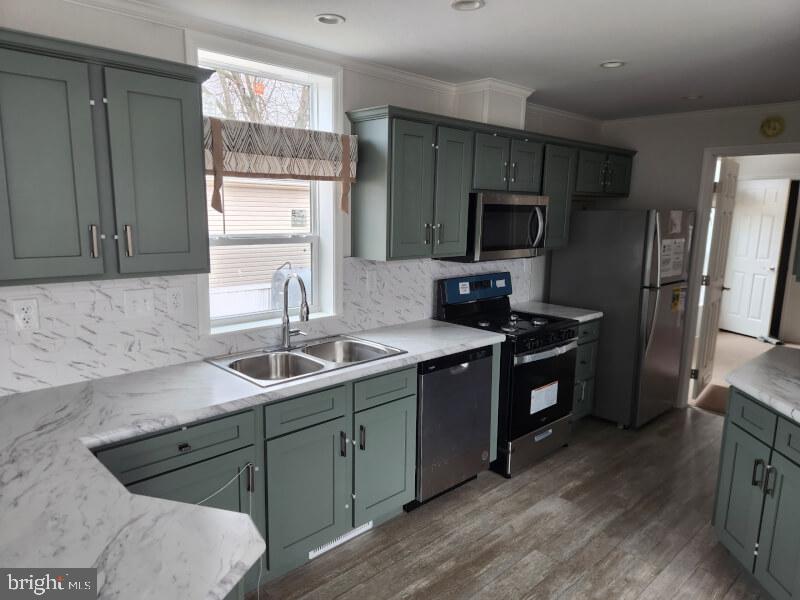 PENNWOOD CROSSING - Residential