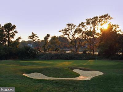 QUEEN ANNE COLONY - Land