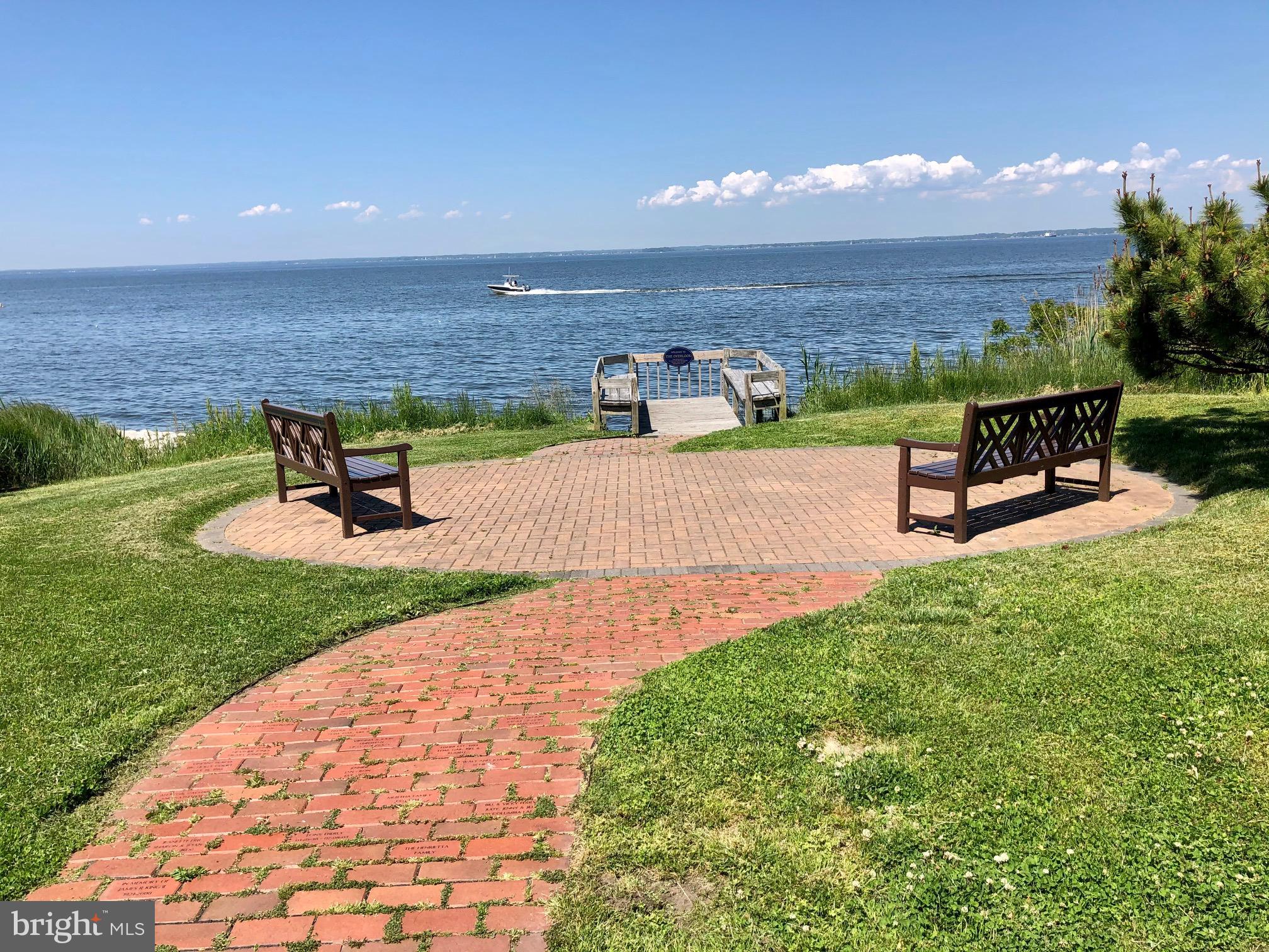 QUEEN ANNE COLONY - Land