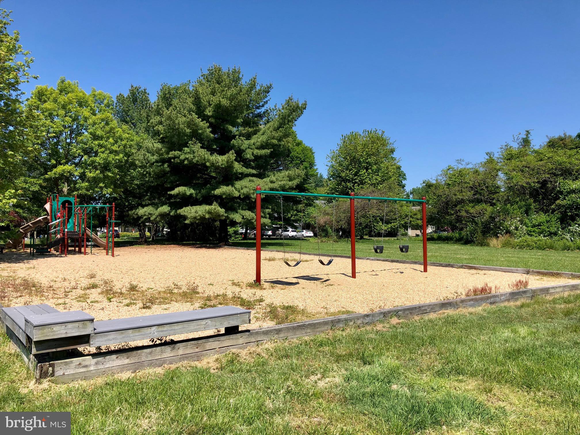 QUEEN ANNE COLONY - Land