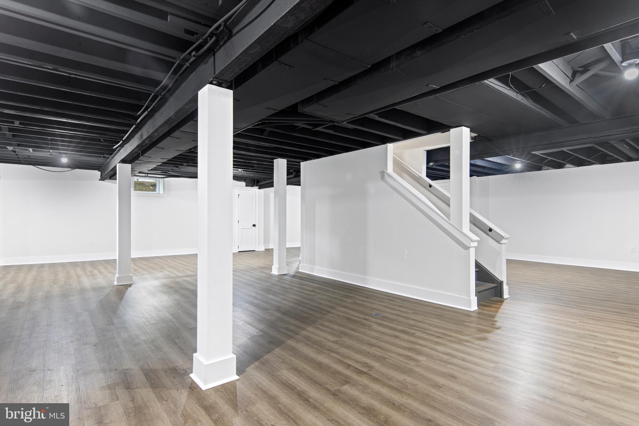 LAPIDEA HILLS - Residential