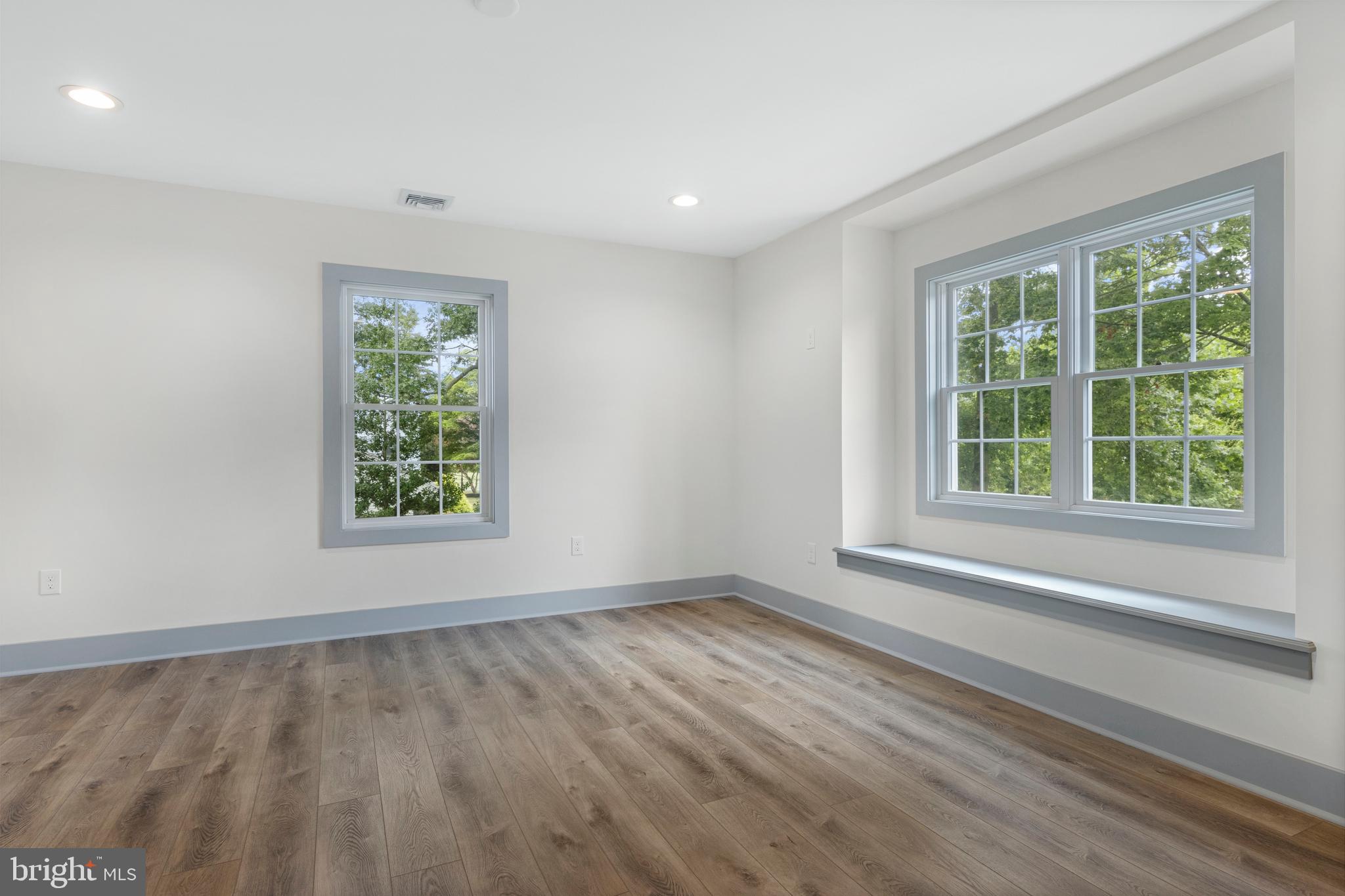 LAPIDEA HILLS - Residential