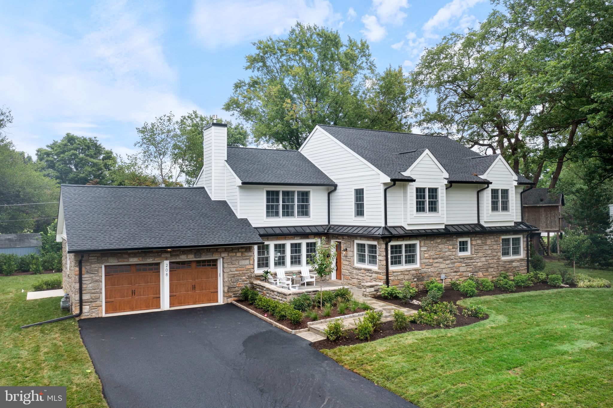 LAPIDEA HILLS - Residential