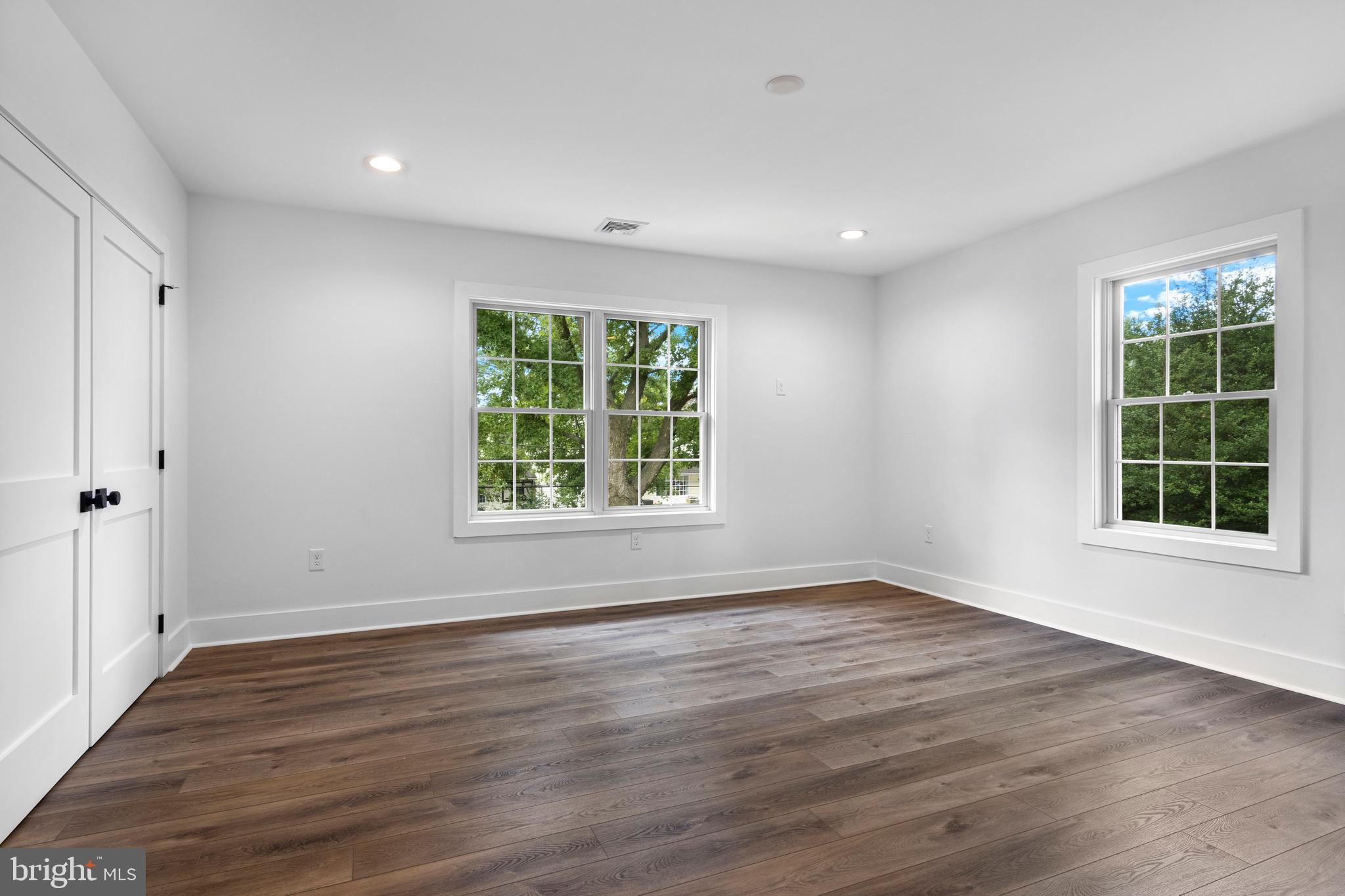 LAPIDEA HILLS - Residential