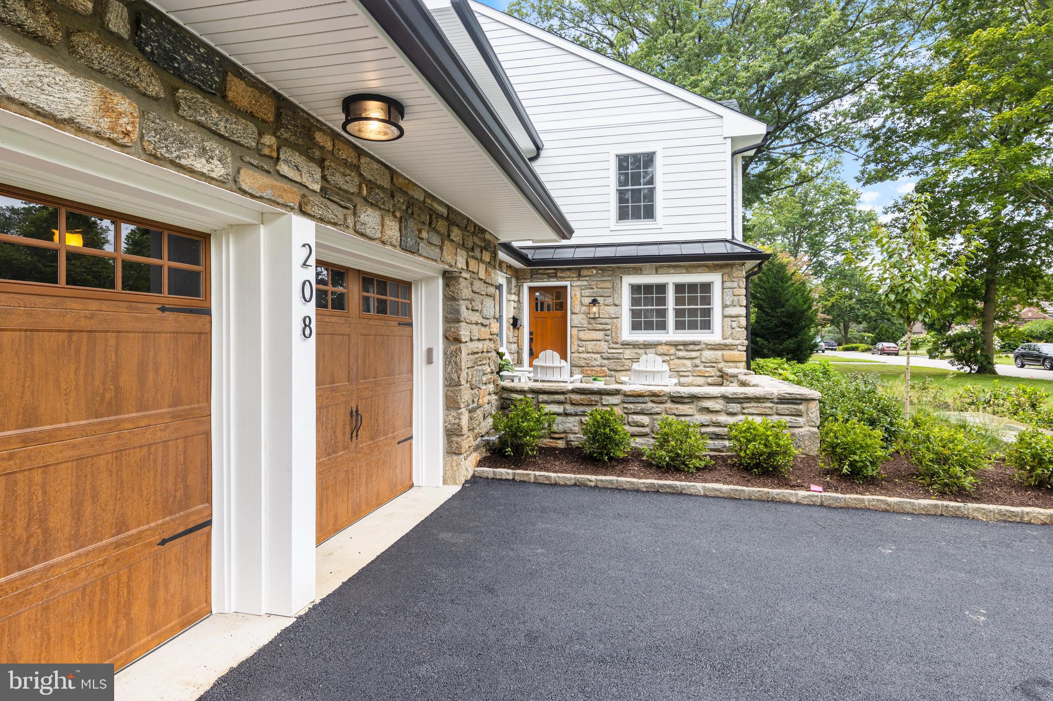 LAPIDEA HILLS - Residential