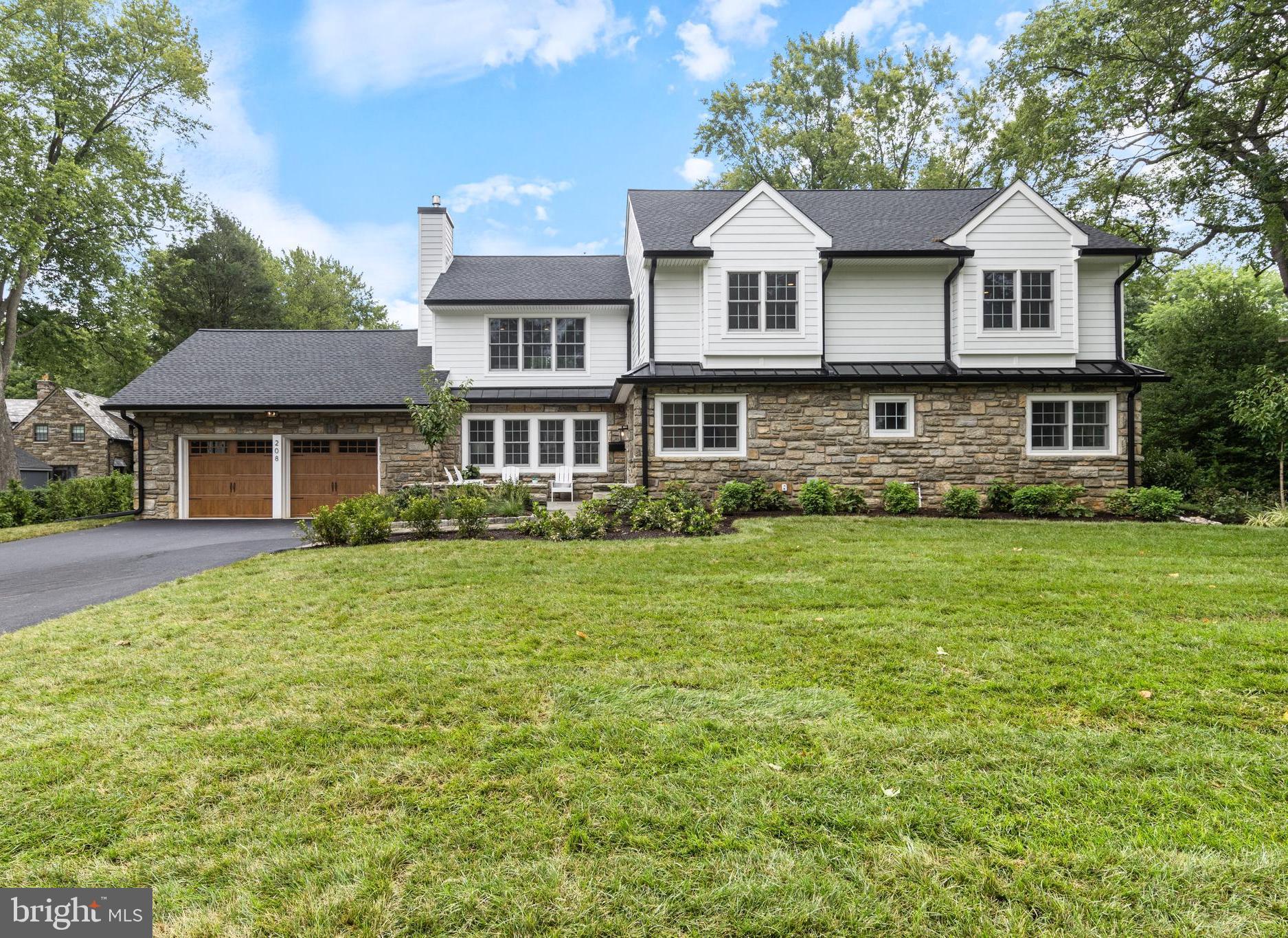 LAPIDEA HILLS - Residential