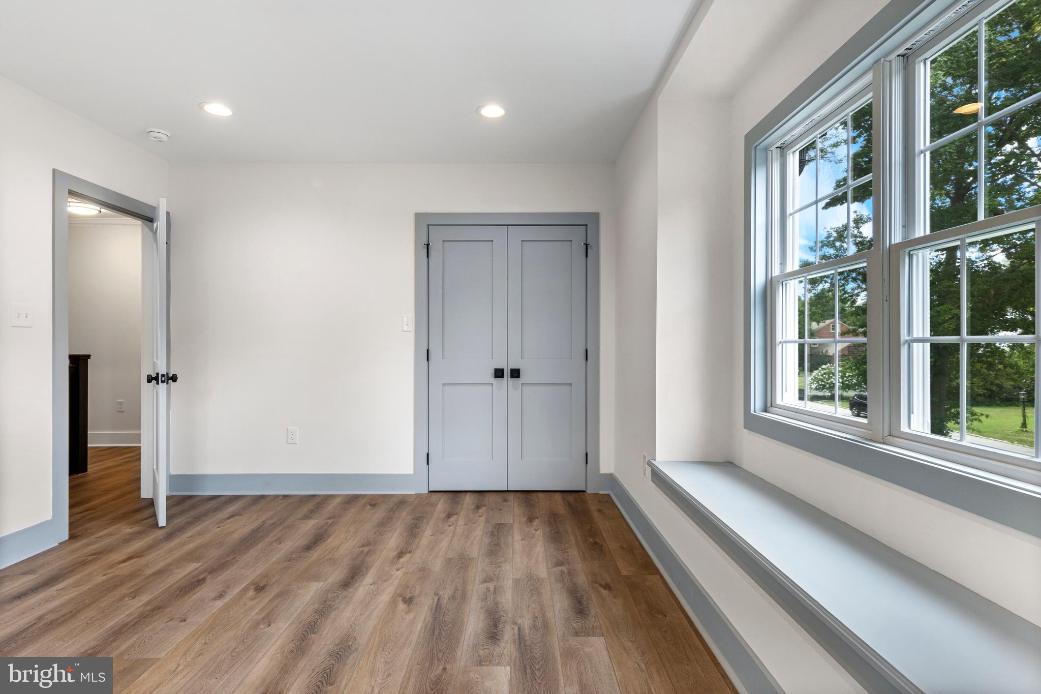 LAPIDEA HILLS - Residential