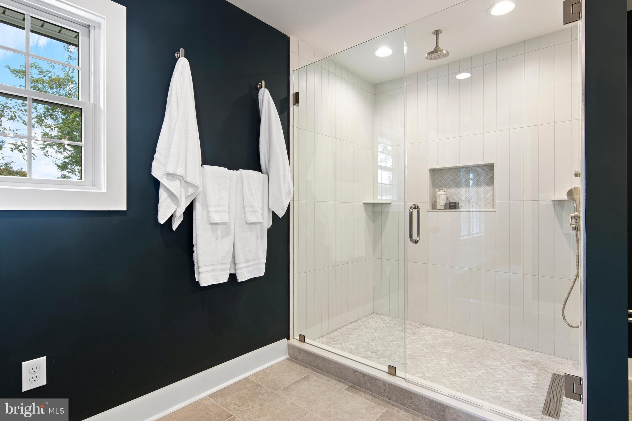 LAPIDEA HILLS - Residential