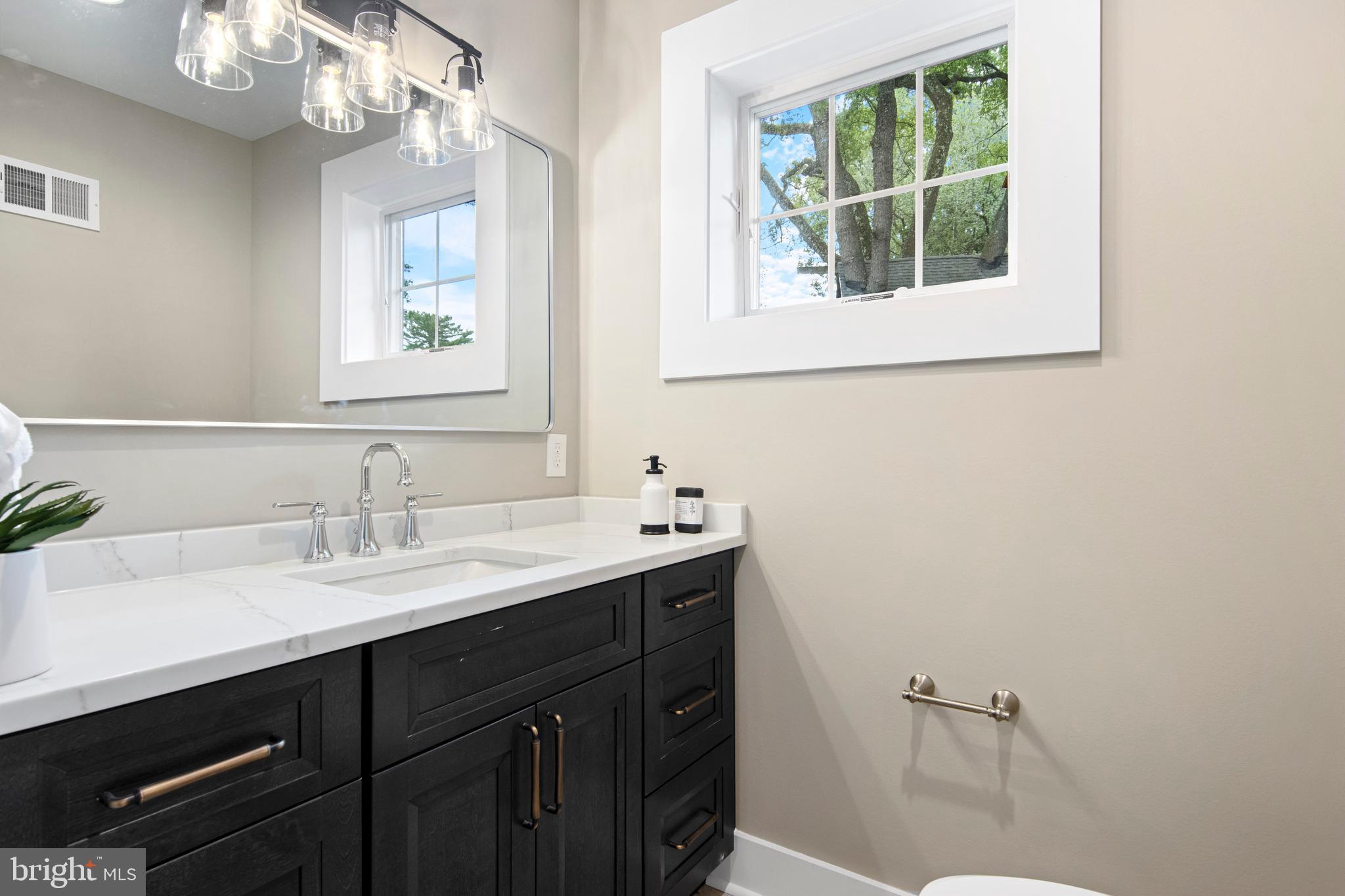 LAPIDEA HILLS - Residential