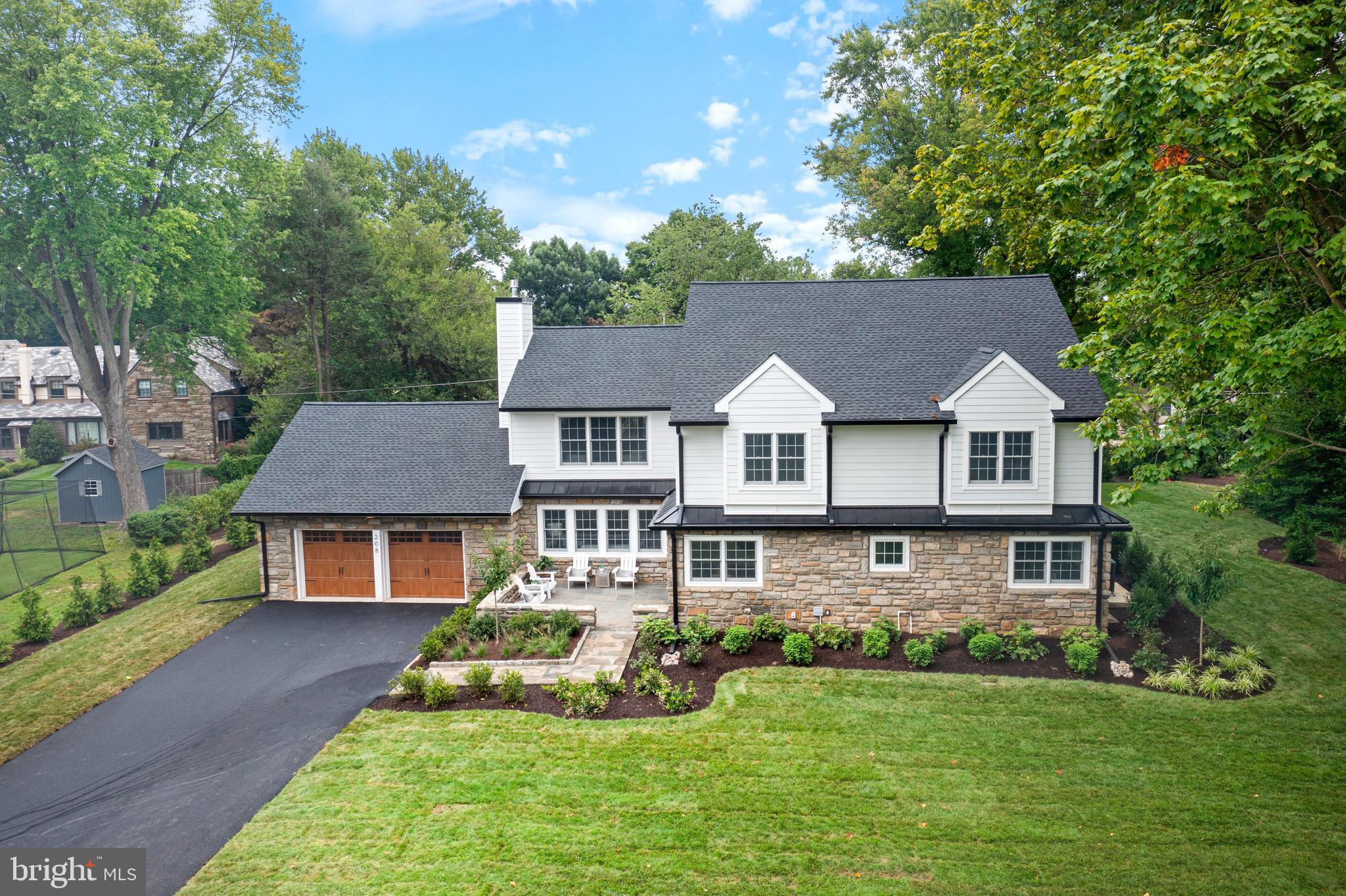 LAPIDEA HILLS - Residential