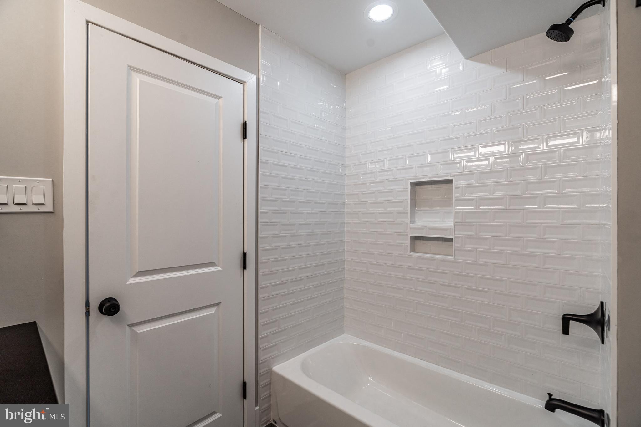 FISHTOWN - Residential Lease