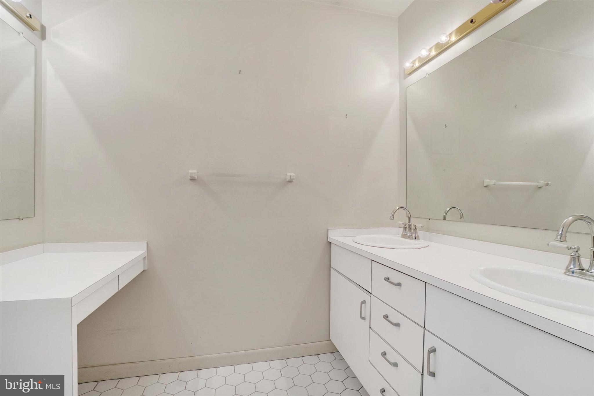 HOOT OWL HILLS - Residential