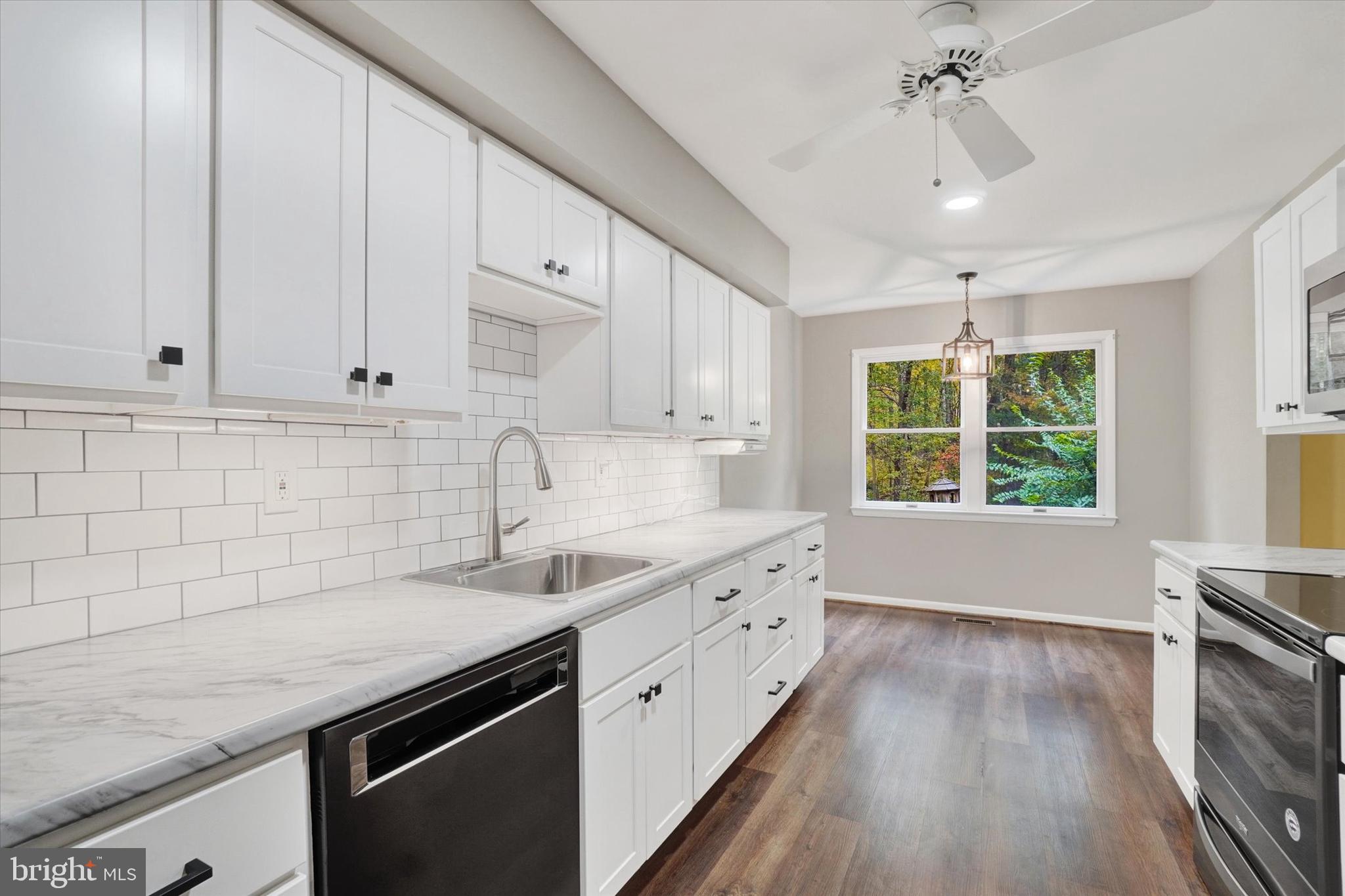 HOOT OWL HILLS - Residential