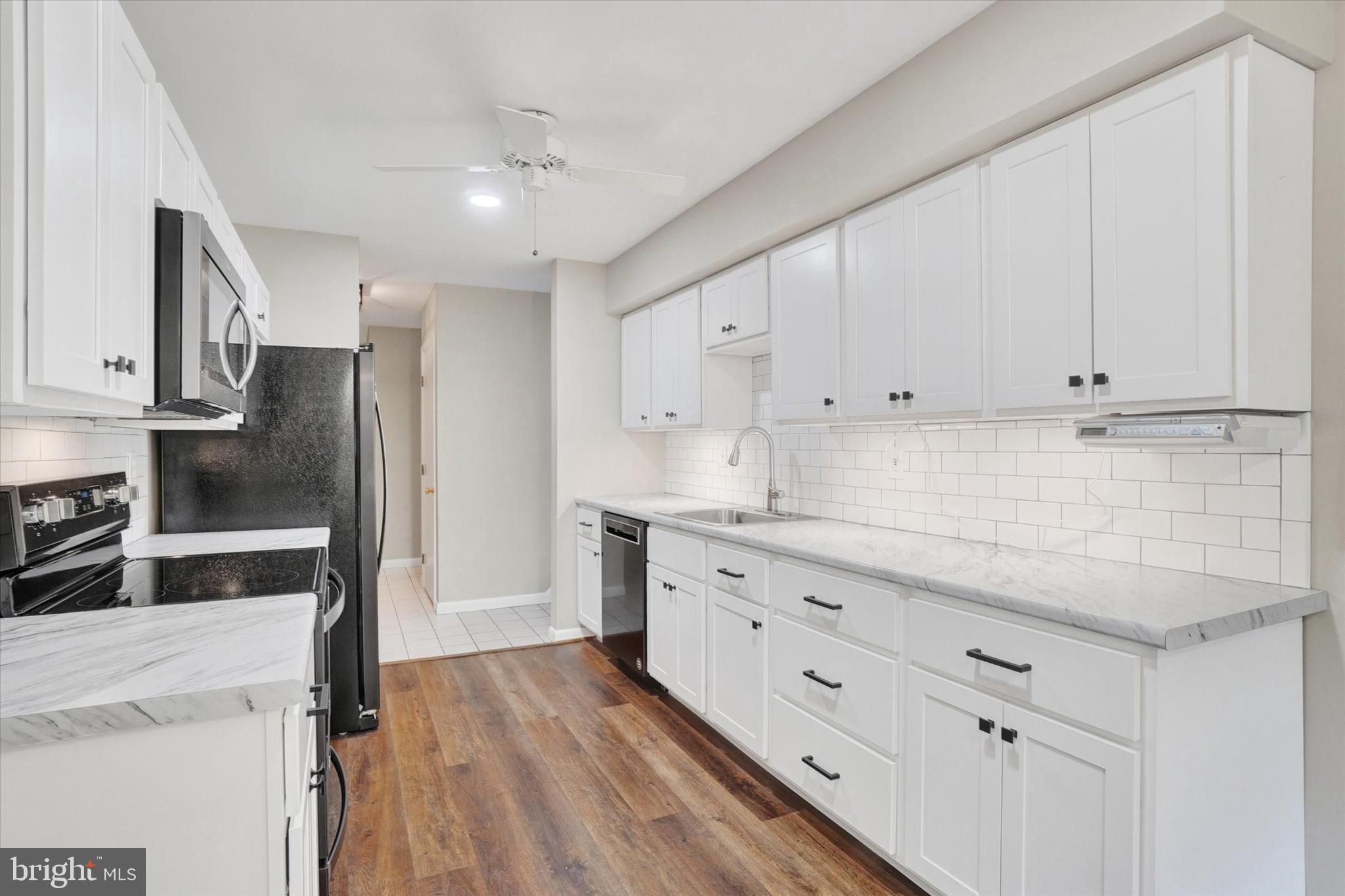 HOOT OWL HILLS - Residential