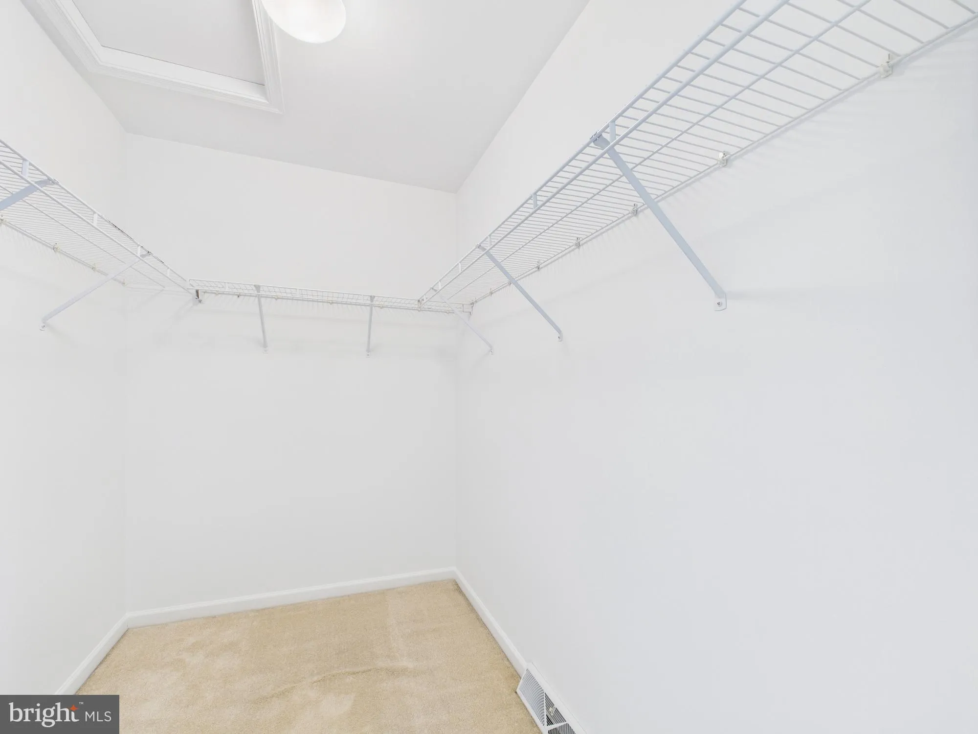 York, Pennsylvania 17408, United States, 3 Bedrooms Bedrooms, ,3 BathroomsBathrooms,Residential,Active,172890