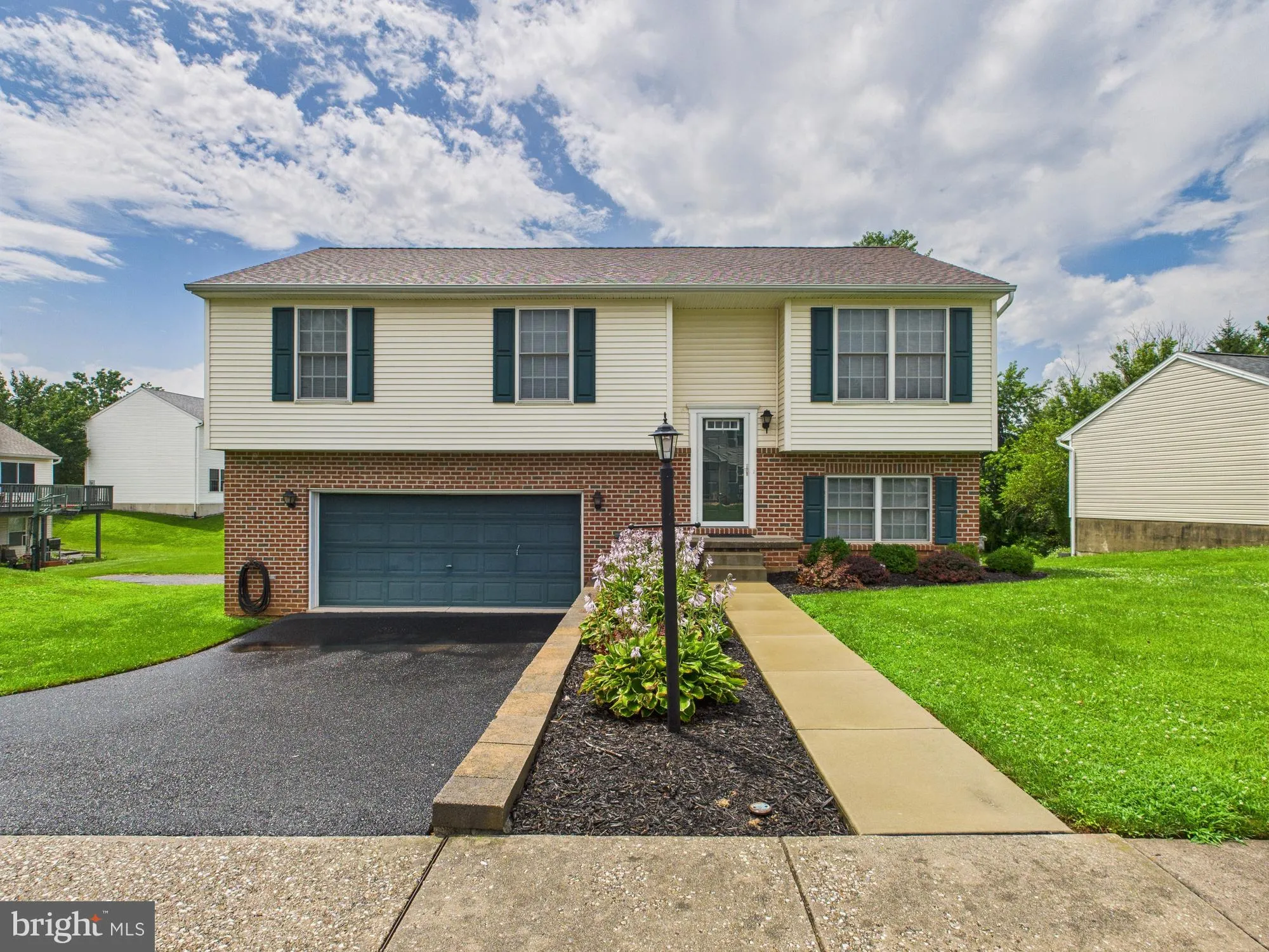 York, Pennsylvania 17408, United States, 3 Bedrooms Bedrooms, ,3 BathroomsBathrooms,Residential,Active,172890