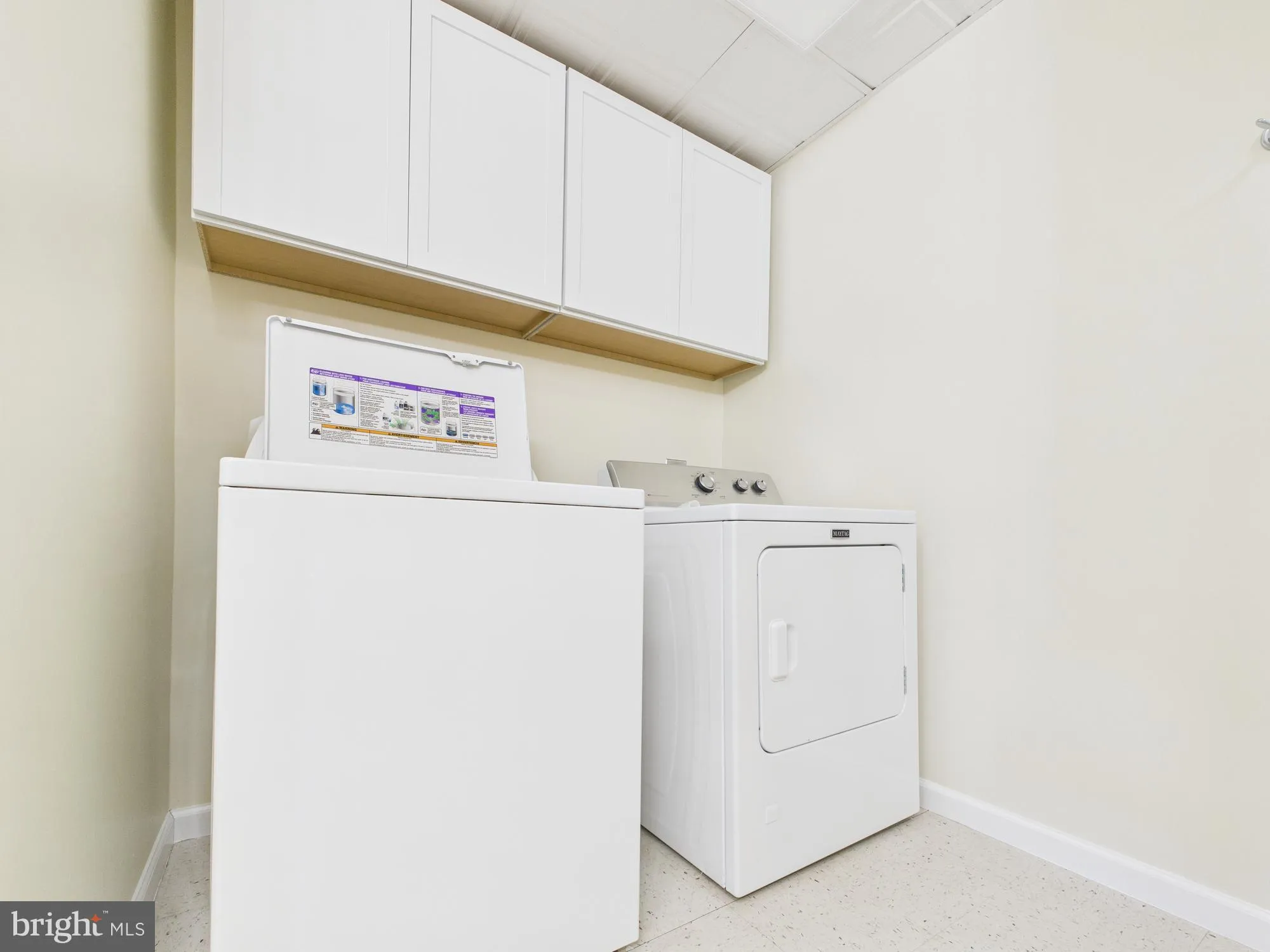 York, Pennsylvania 17408, United States, 3 Bedrooms Bedrooms, ,3 BathroomsBathrooms,Residential,Active,172890