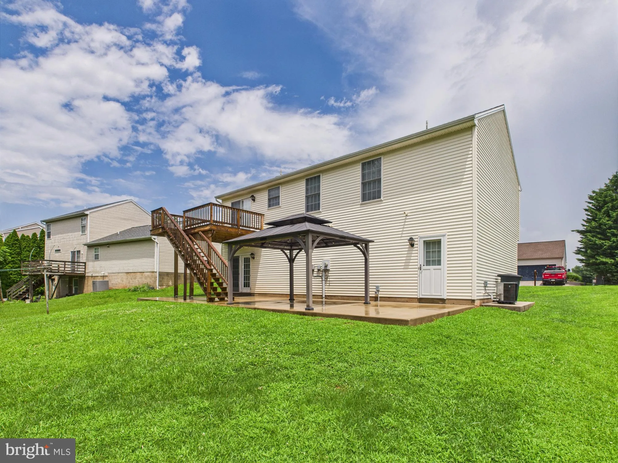 York, Pennsylvania 17408, United States, 3 Bedrooms Bedrooms, ,3 BathroomsBathrooms,Residential,Active,172890