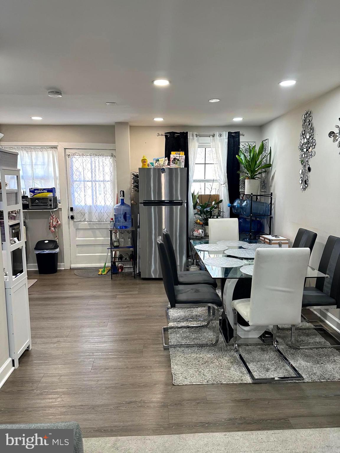 LAUREL GARDENS - Residential