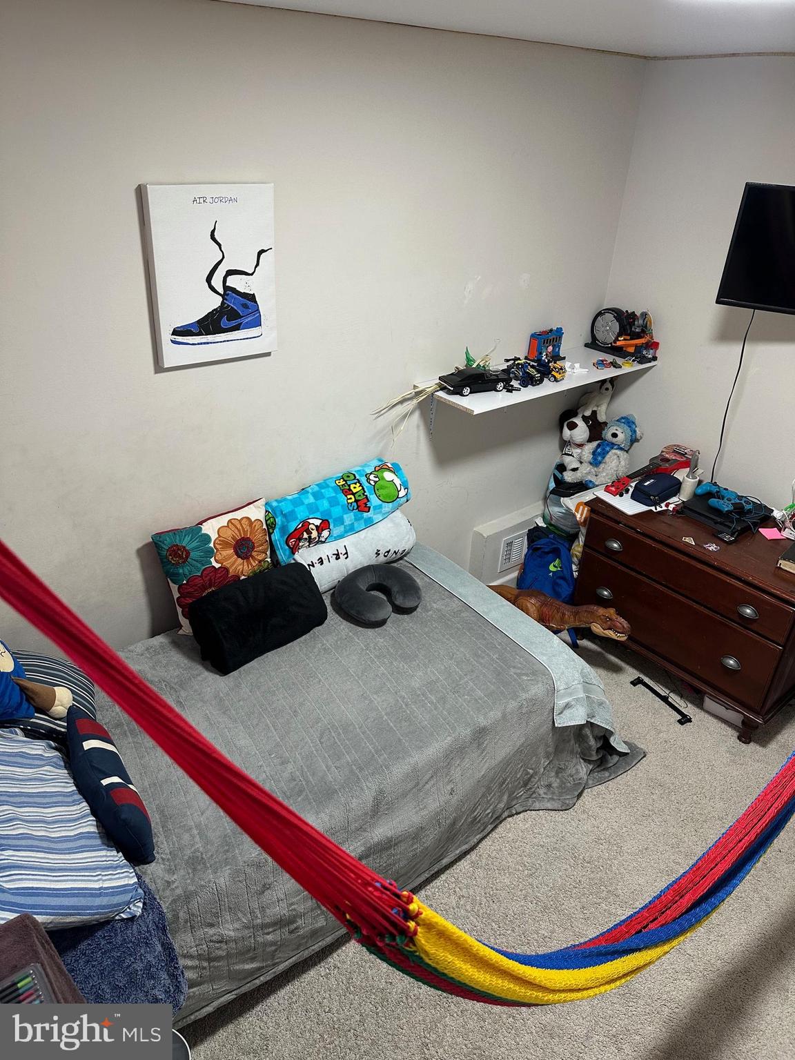 LAUREL GARDENS - Residential