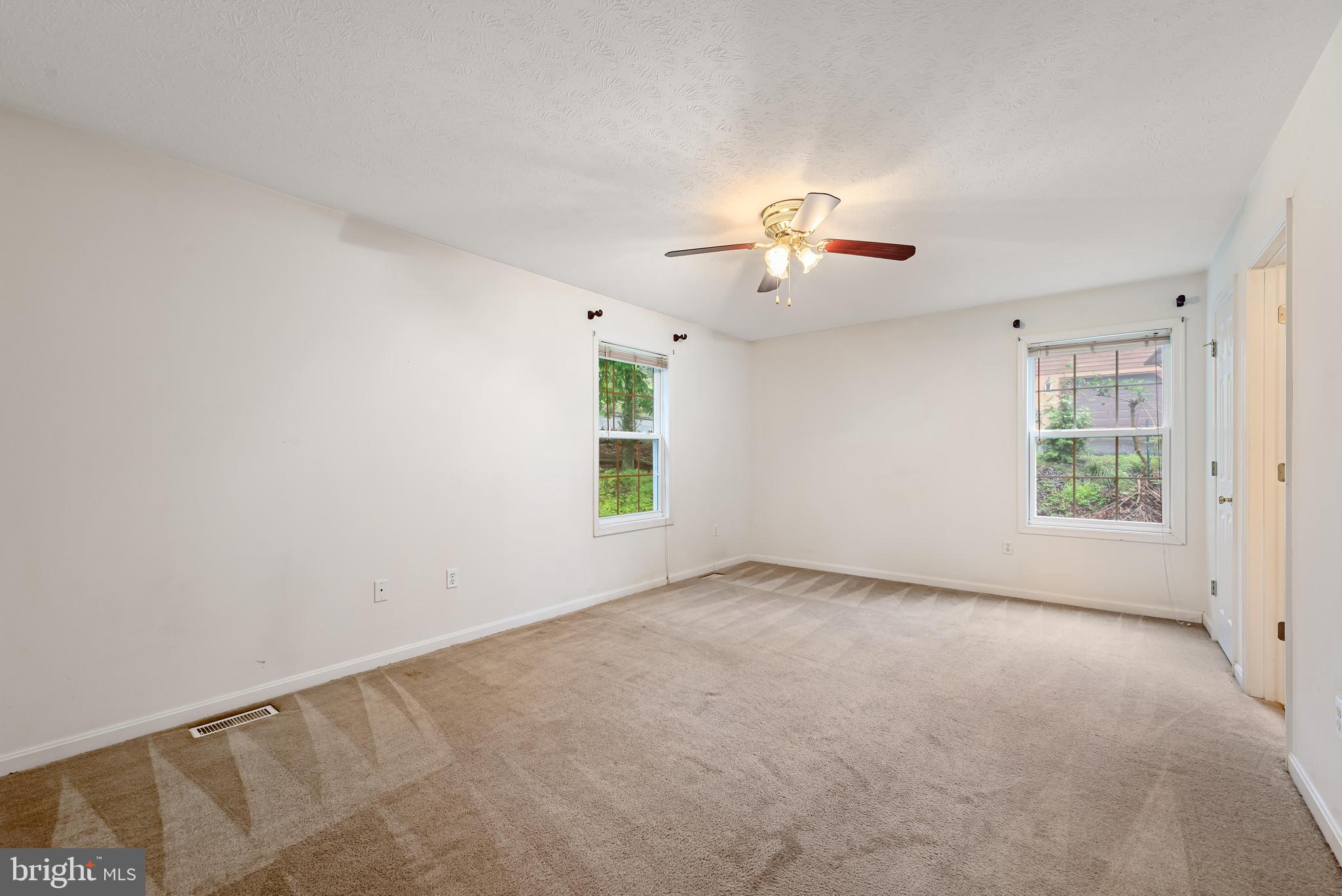 HIGH KNOB - Residential