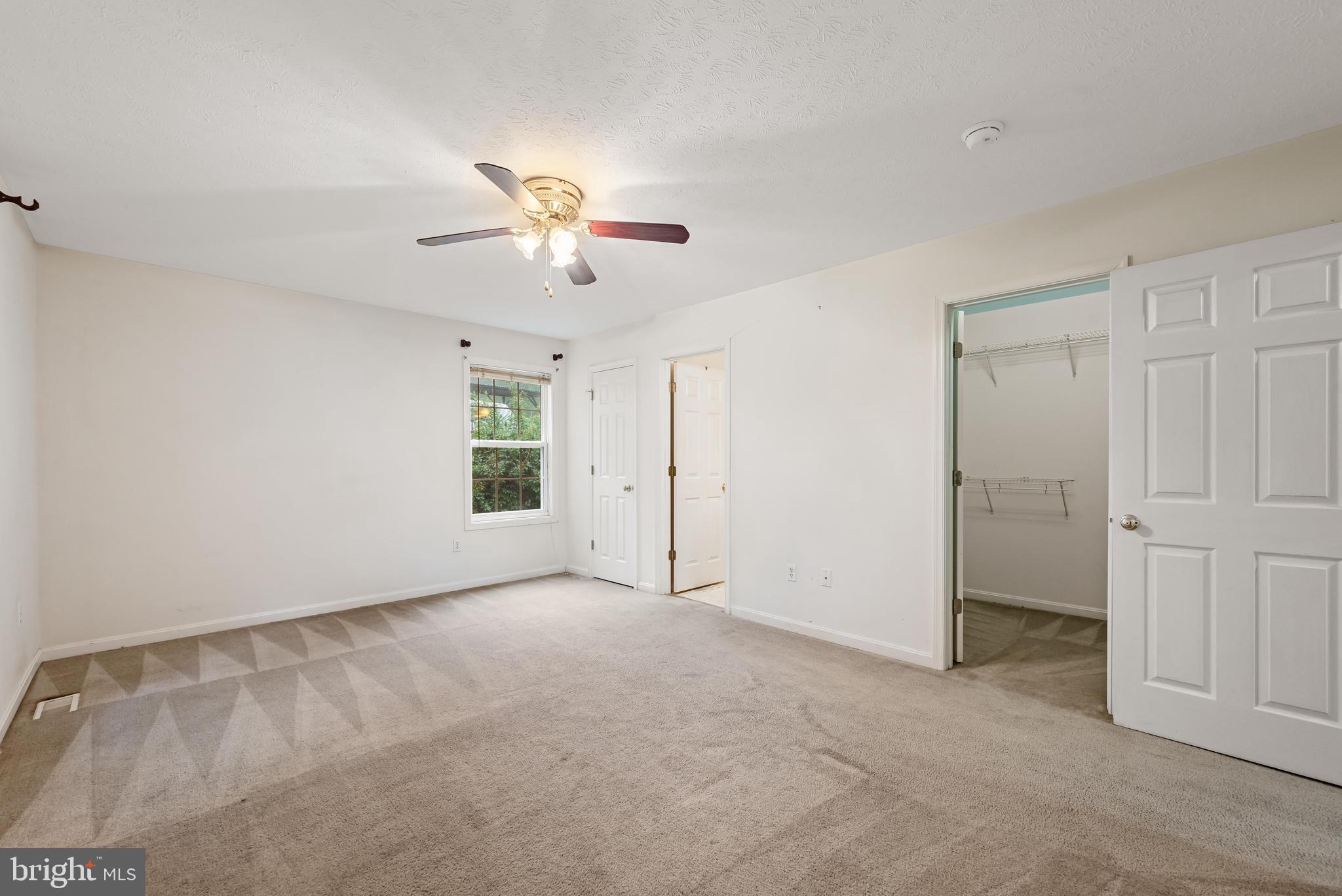 HIGH KNOB - Residential