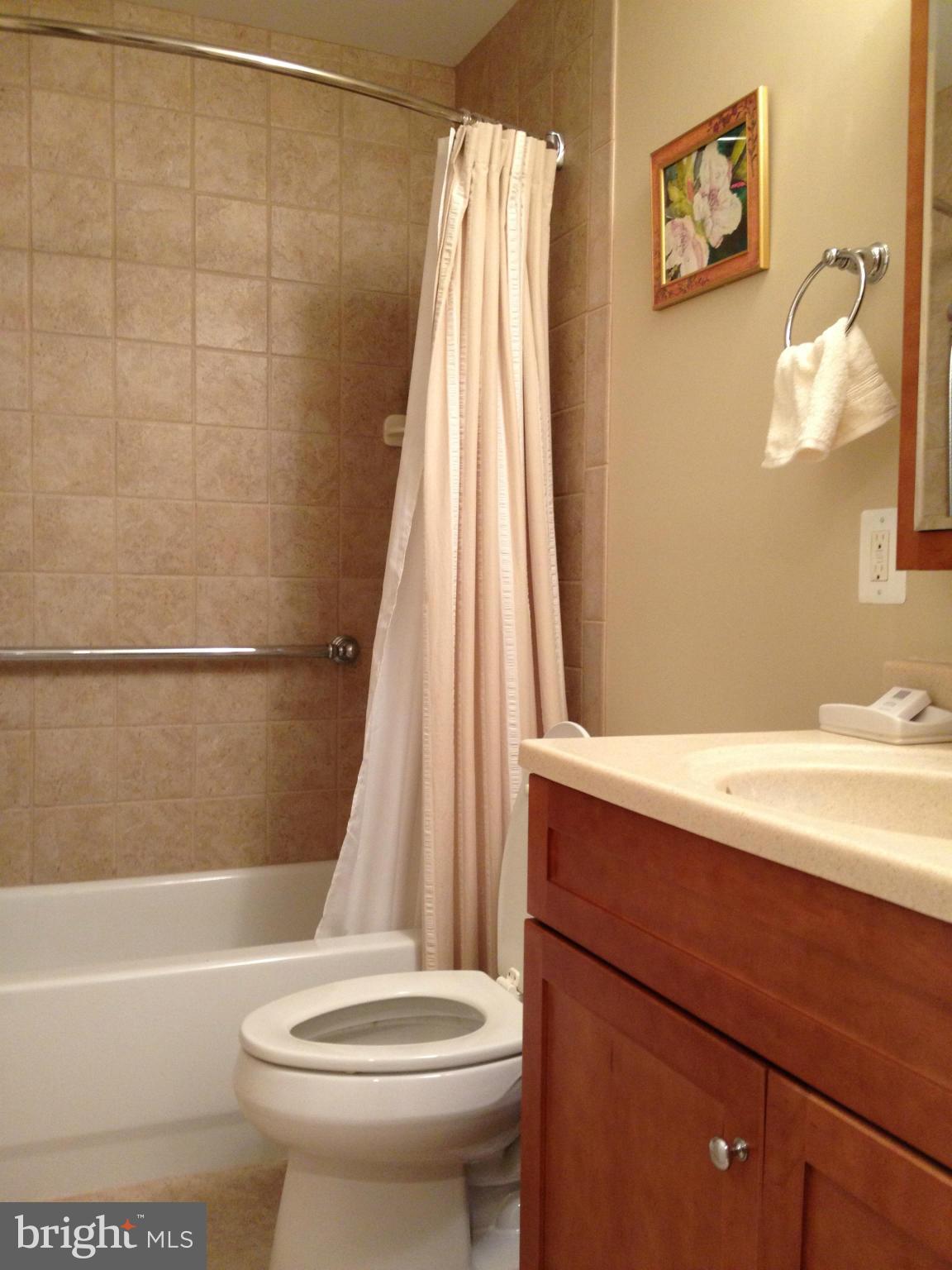 SYCAMORE LAKES - Residential