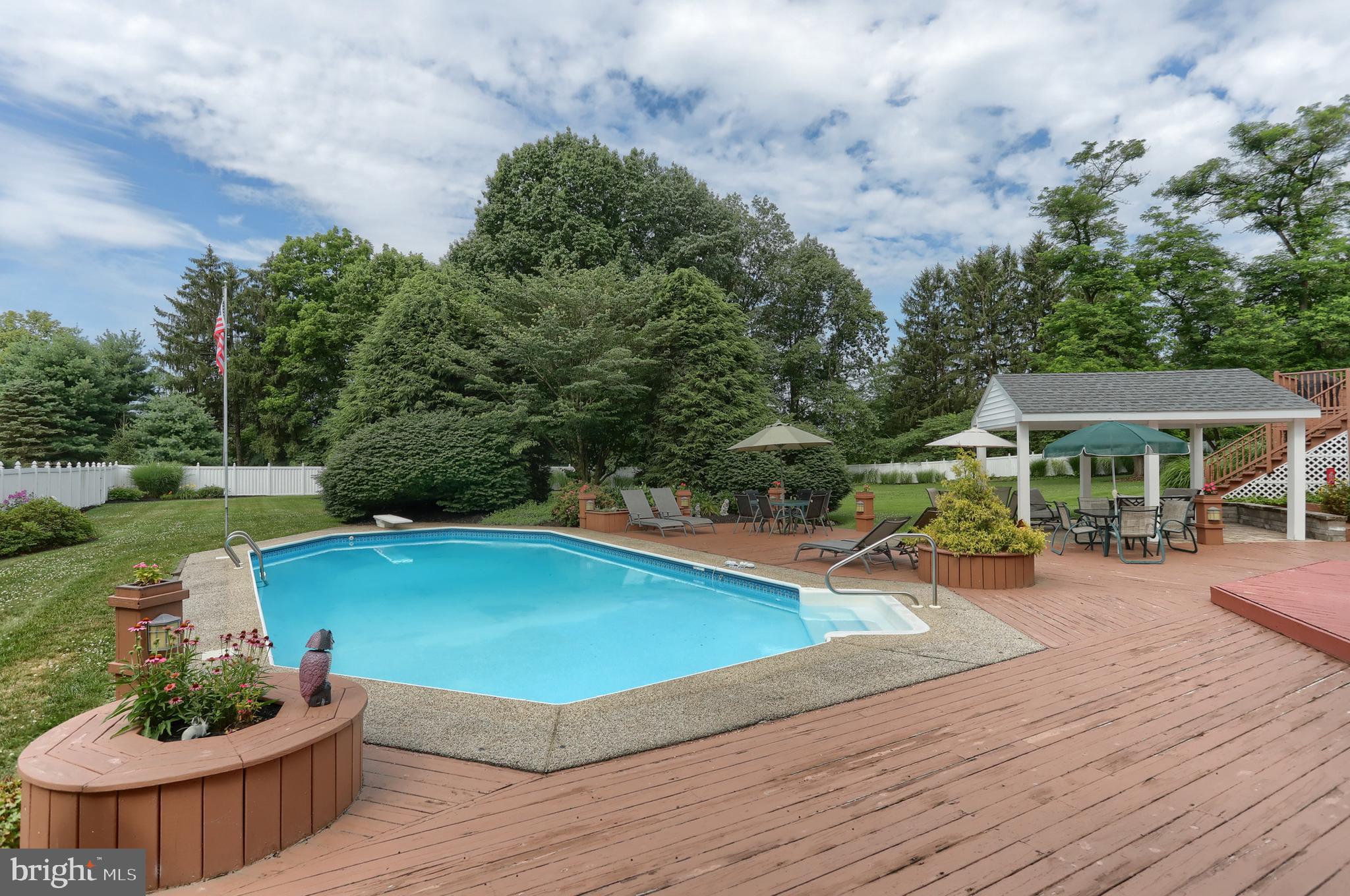 BANBURY CROSS - Residential