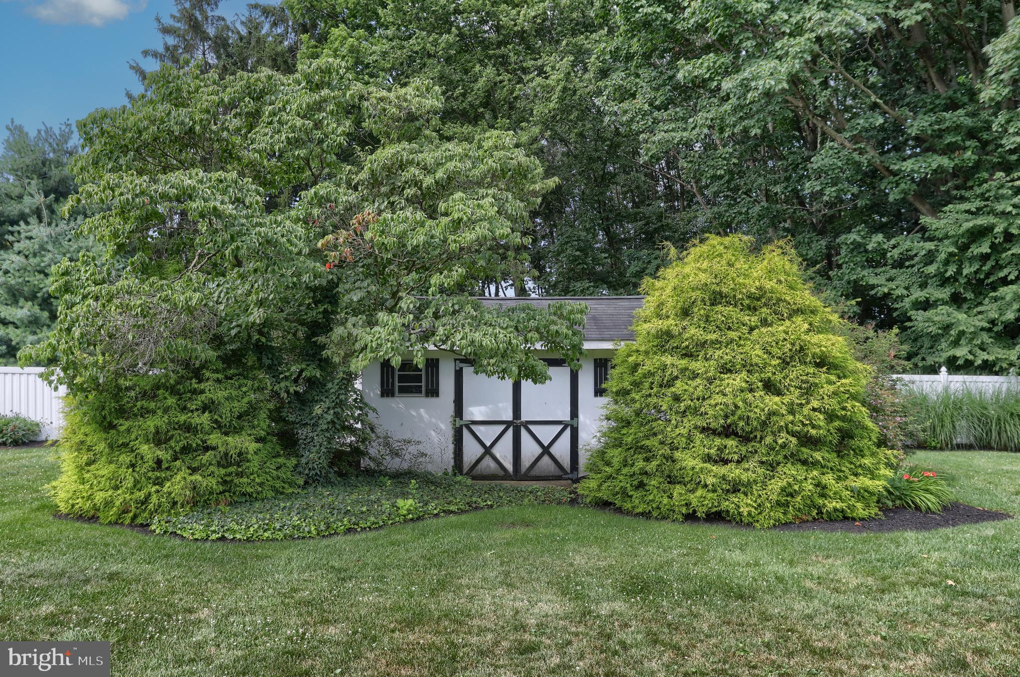 BANBURY CROSS - Residential