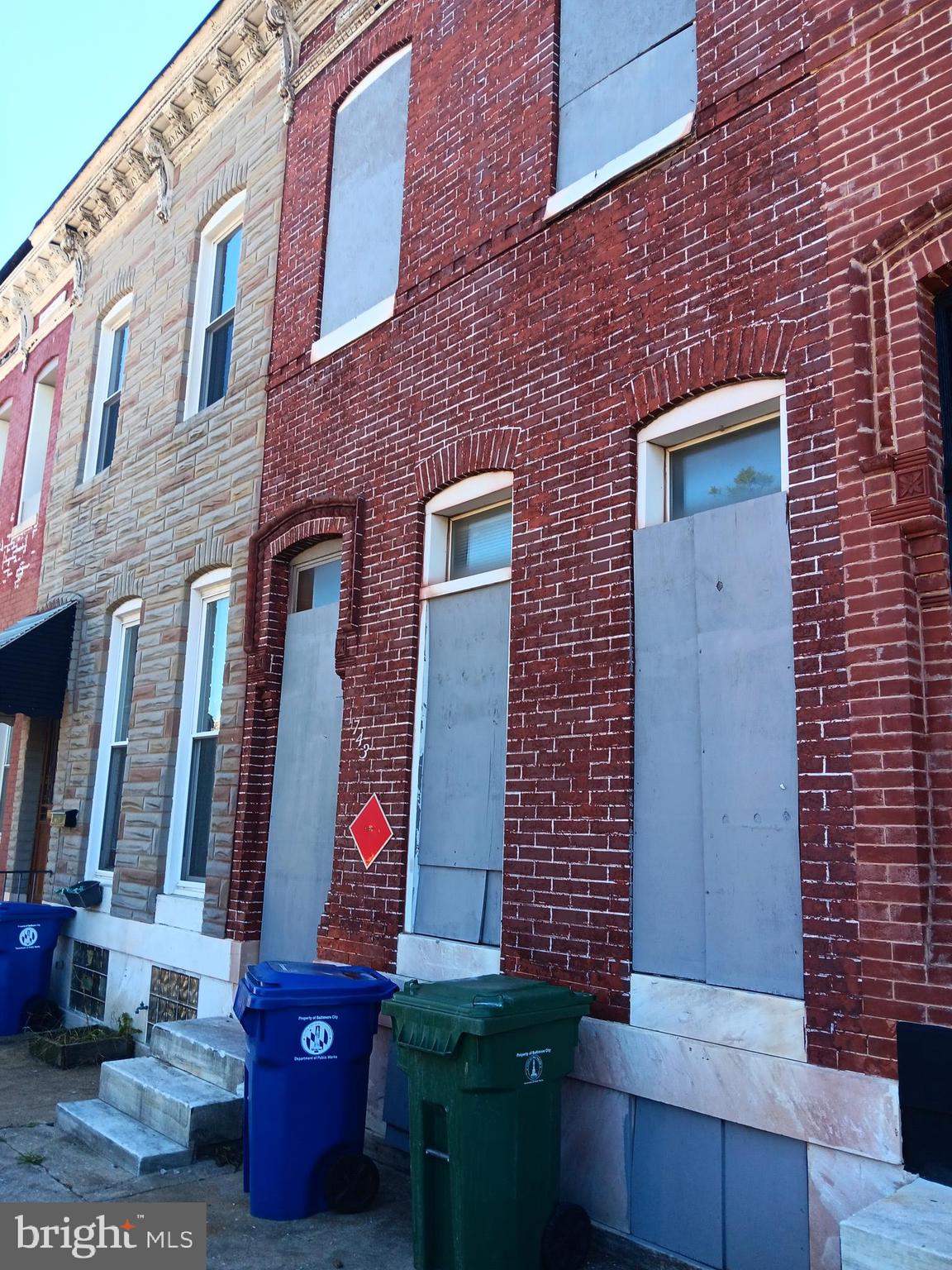 BROADWAY EAST - Residential