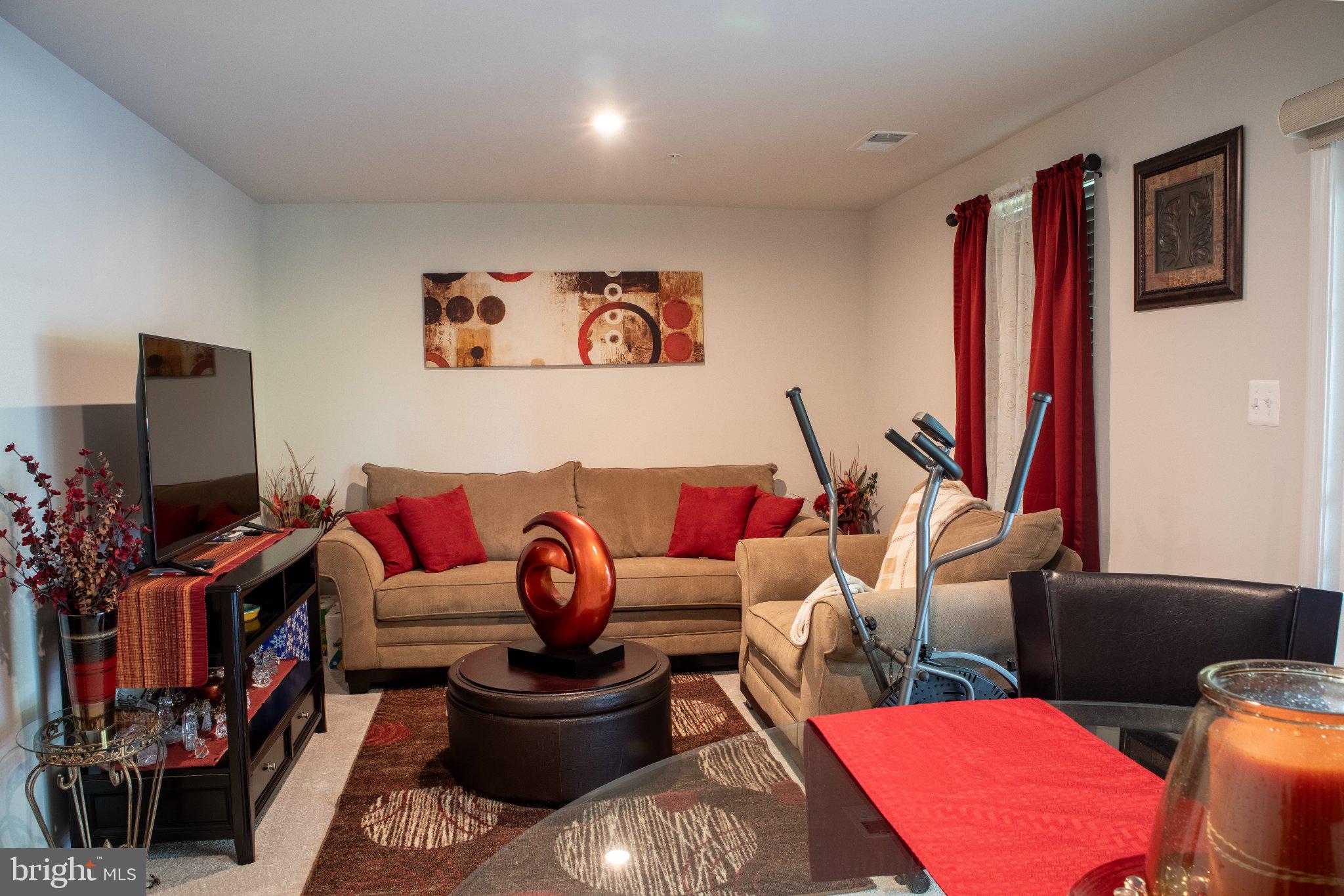 ANCHOR POINT - Residential