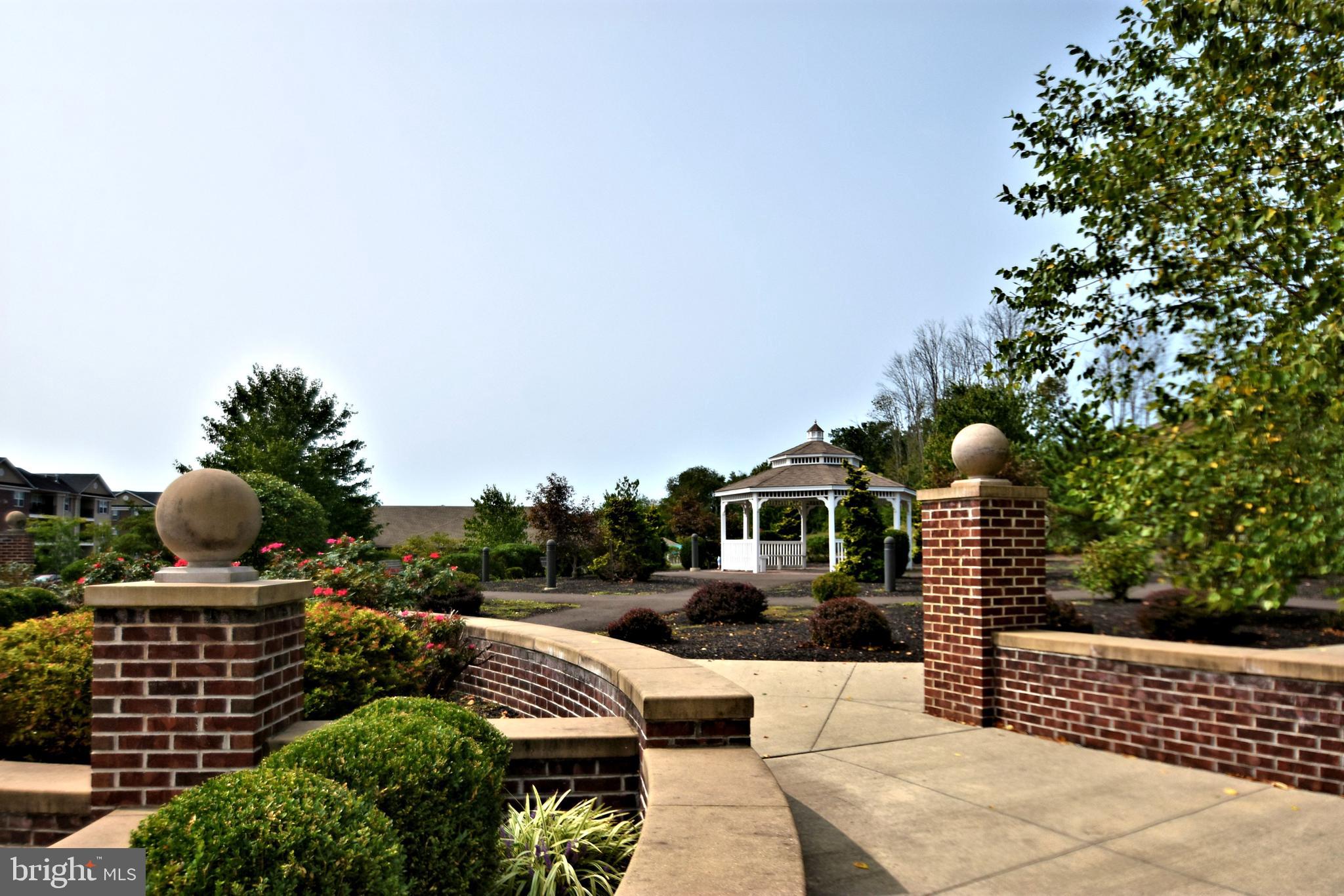 BILTMORE ESTATES - Residential Lease