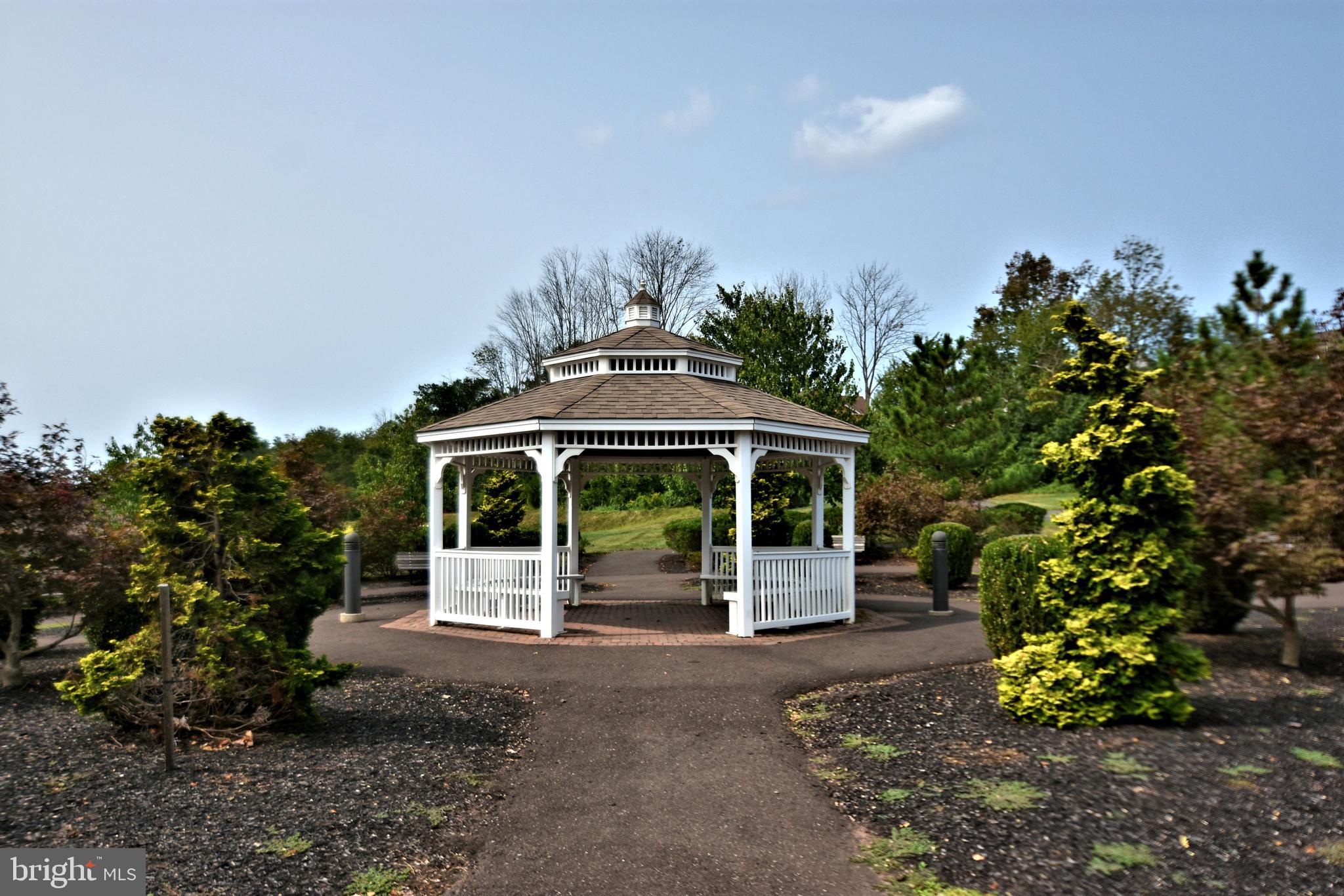 BILTMORE ESTATES - Residential Lease