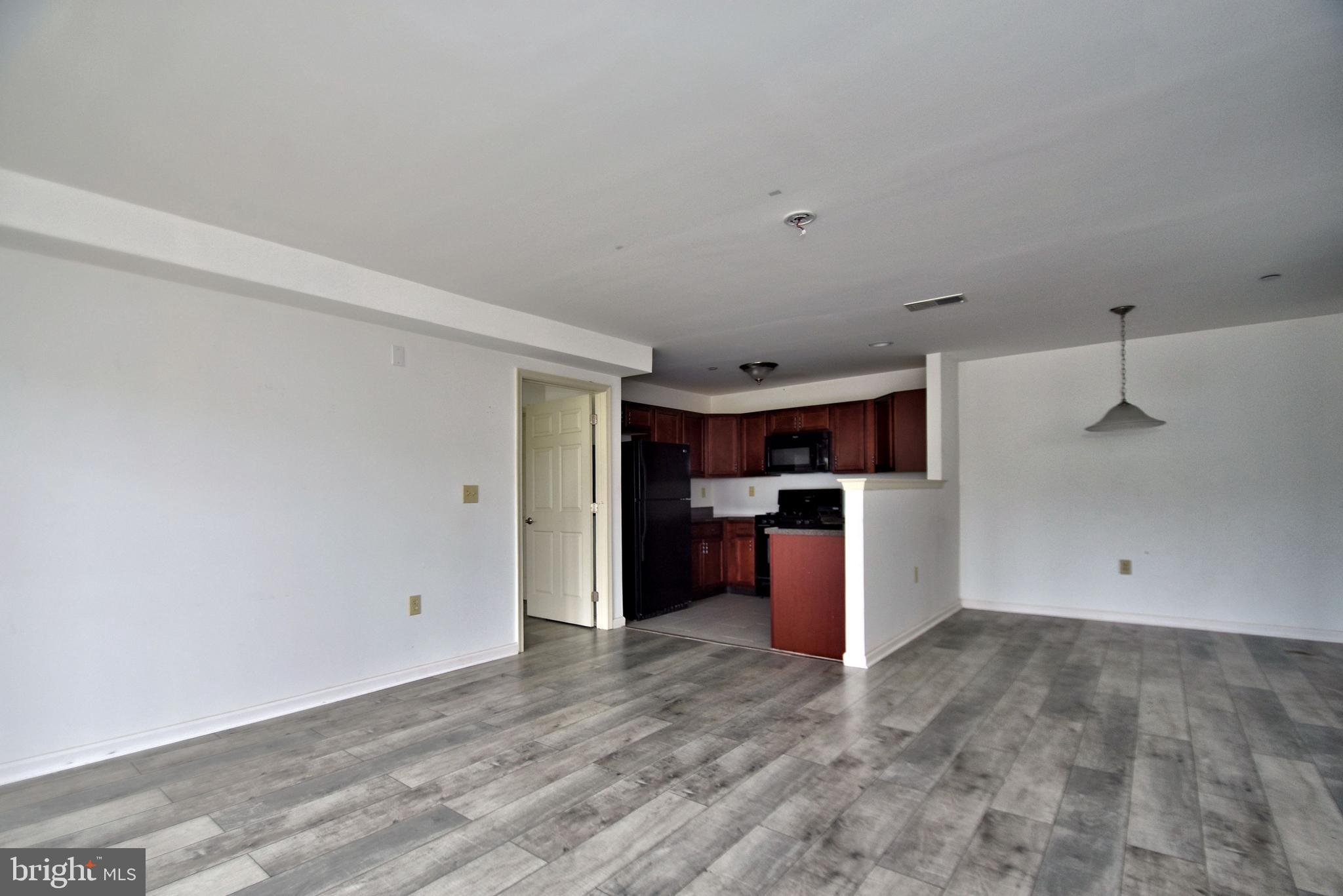 BILTMORE ESTATES - Residential Lease