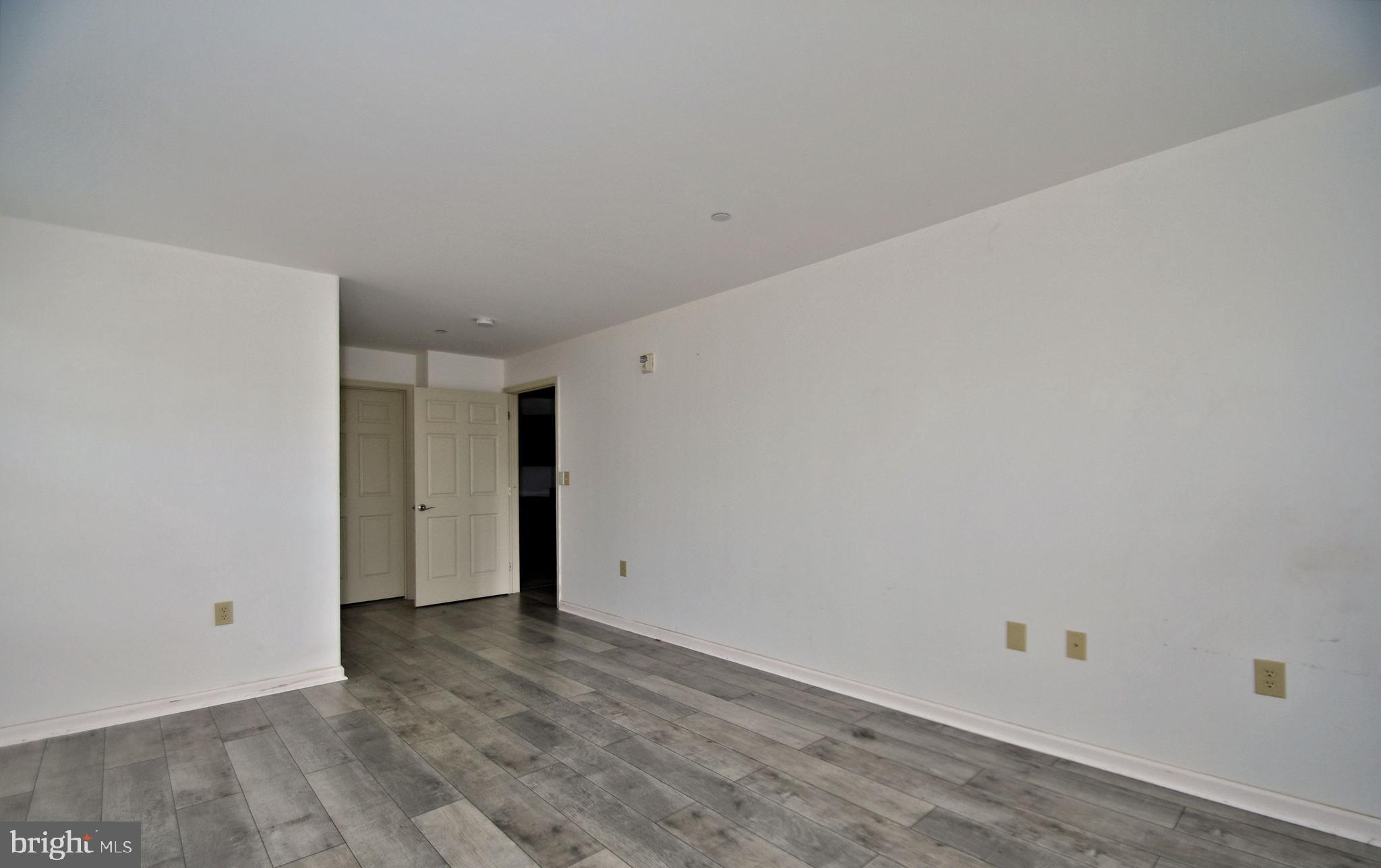 BILTMORE ESTATES - Residential Lease