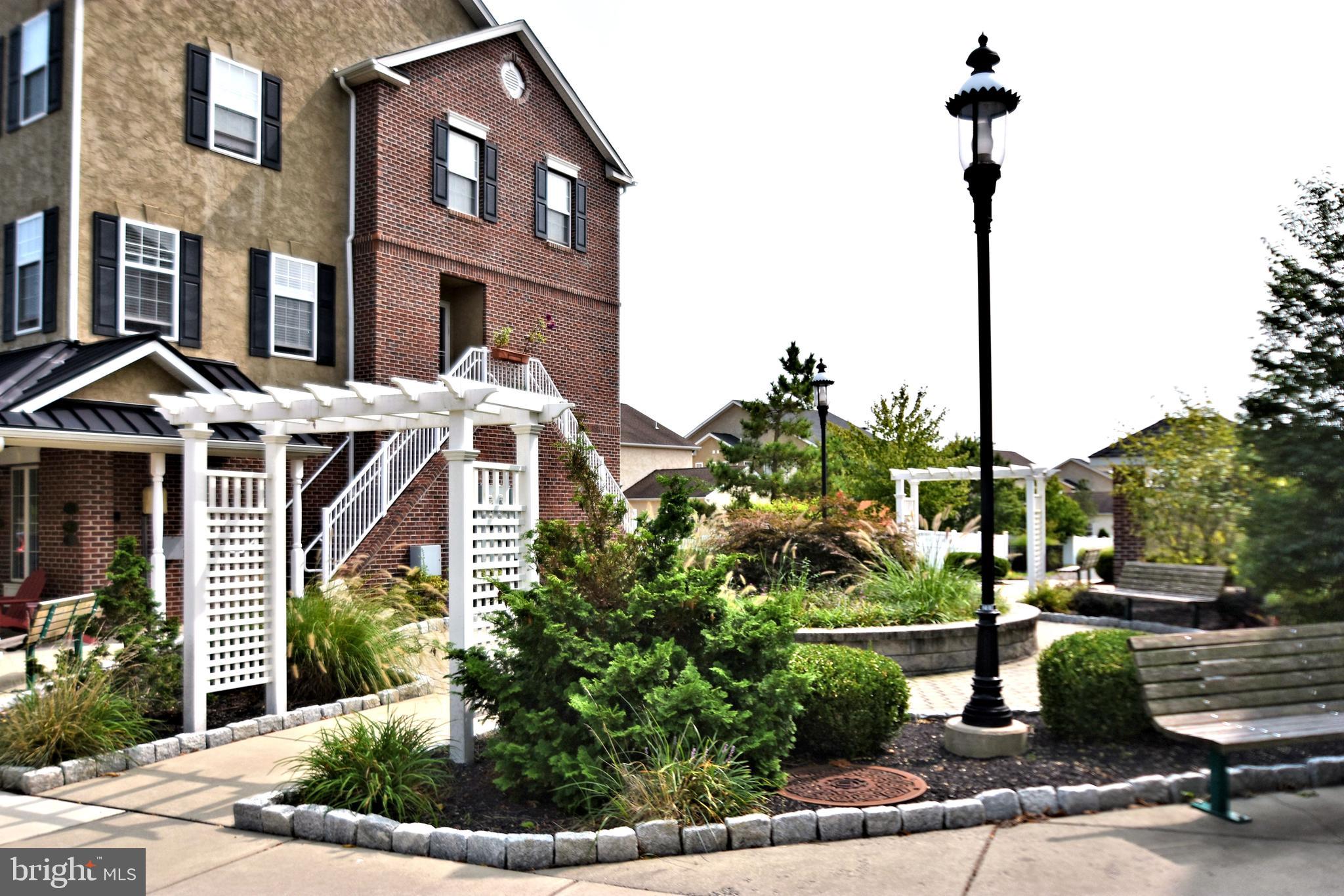 BILTMORE ESTATES - Residential Lease