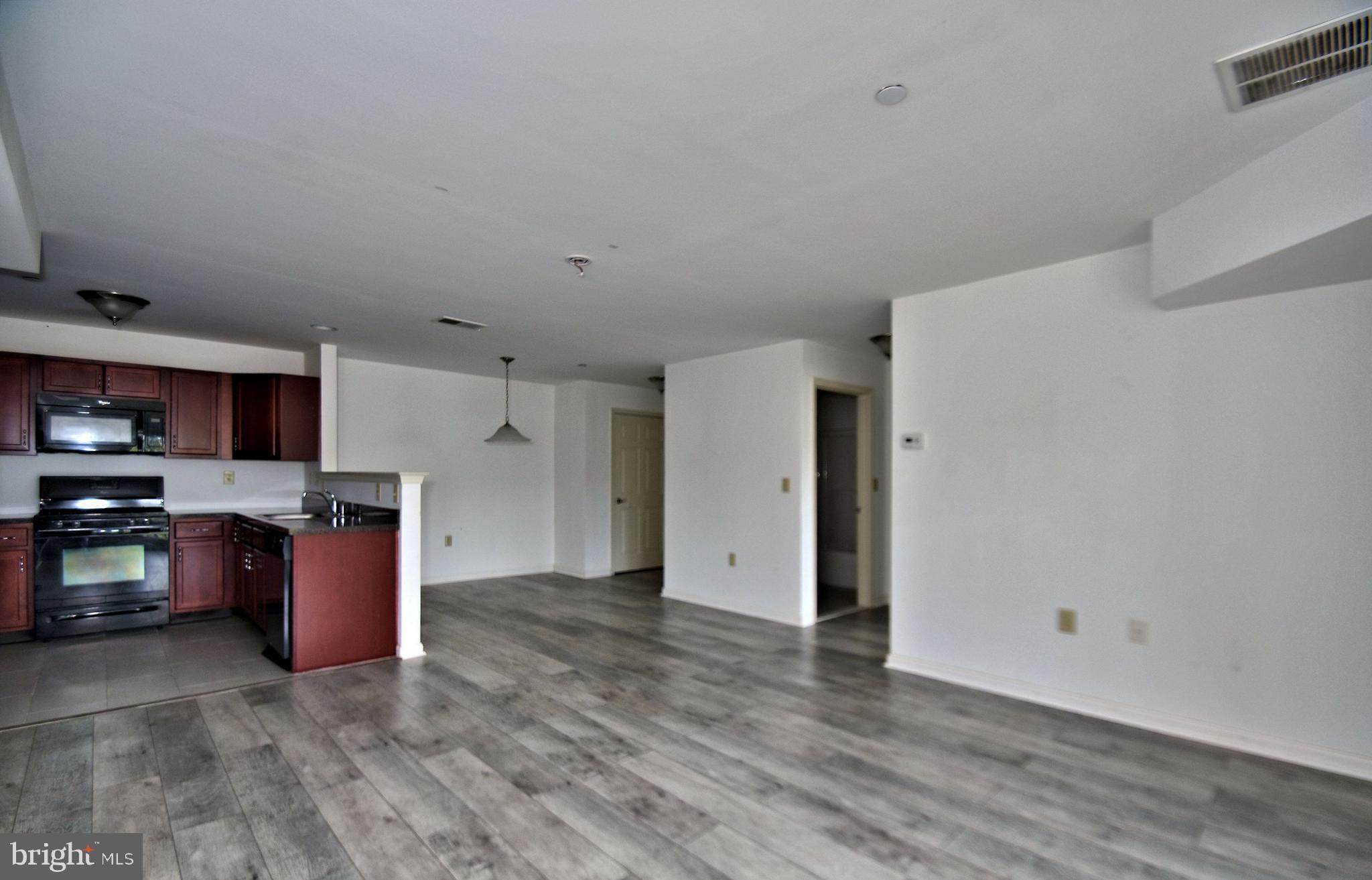 BILTMORE ESTATES - Residential Lease