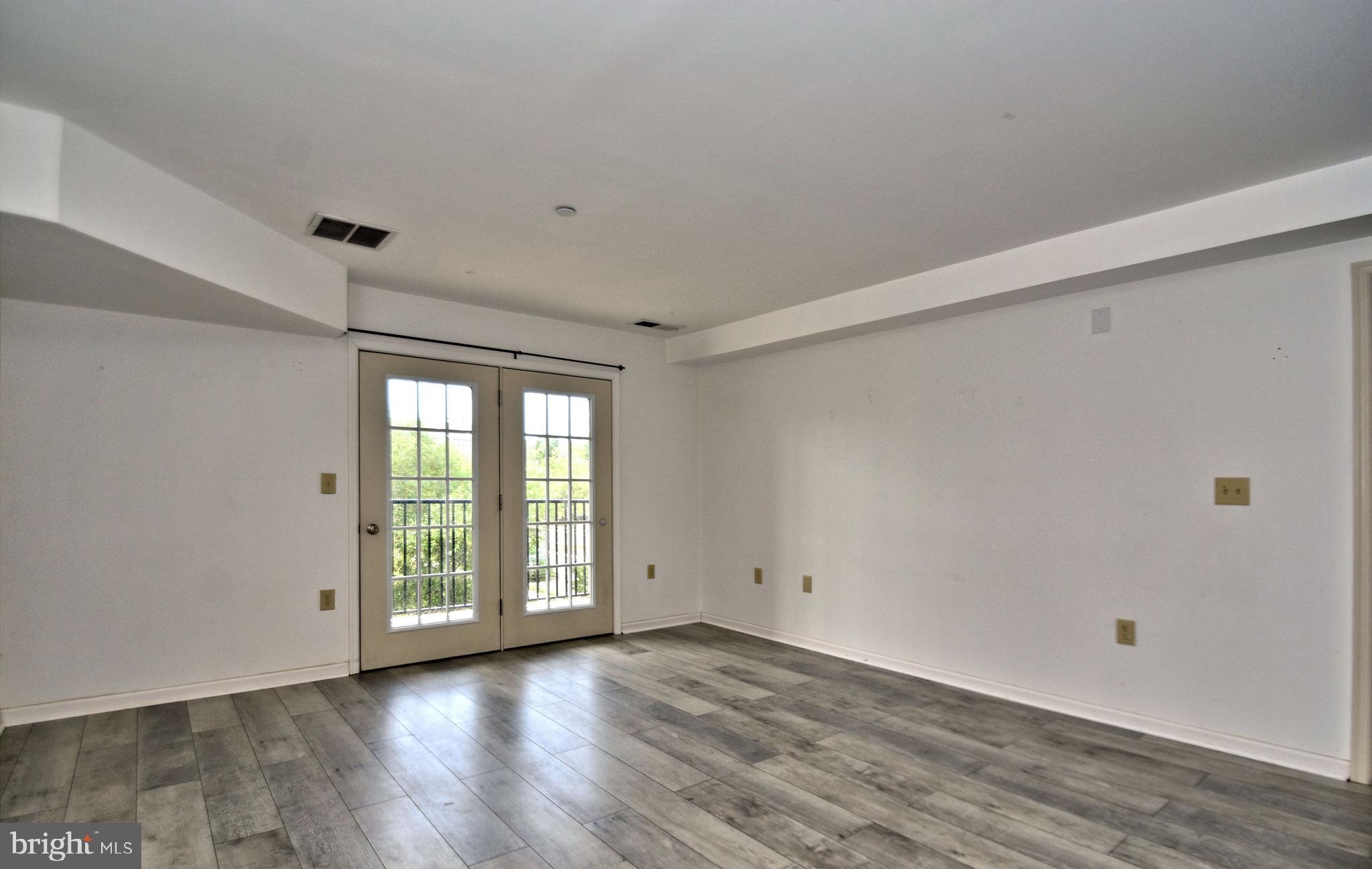 BILTMORE ESTATES - Residential Lease