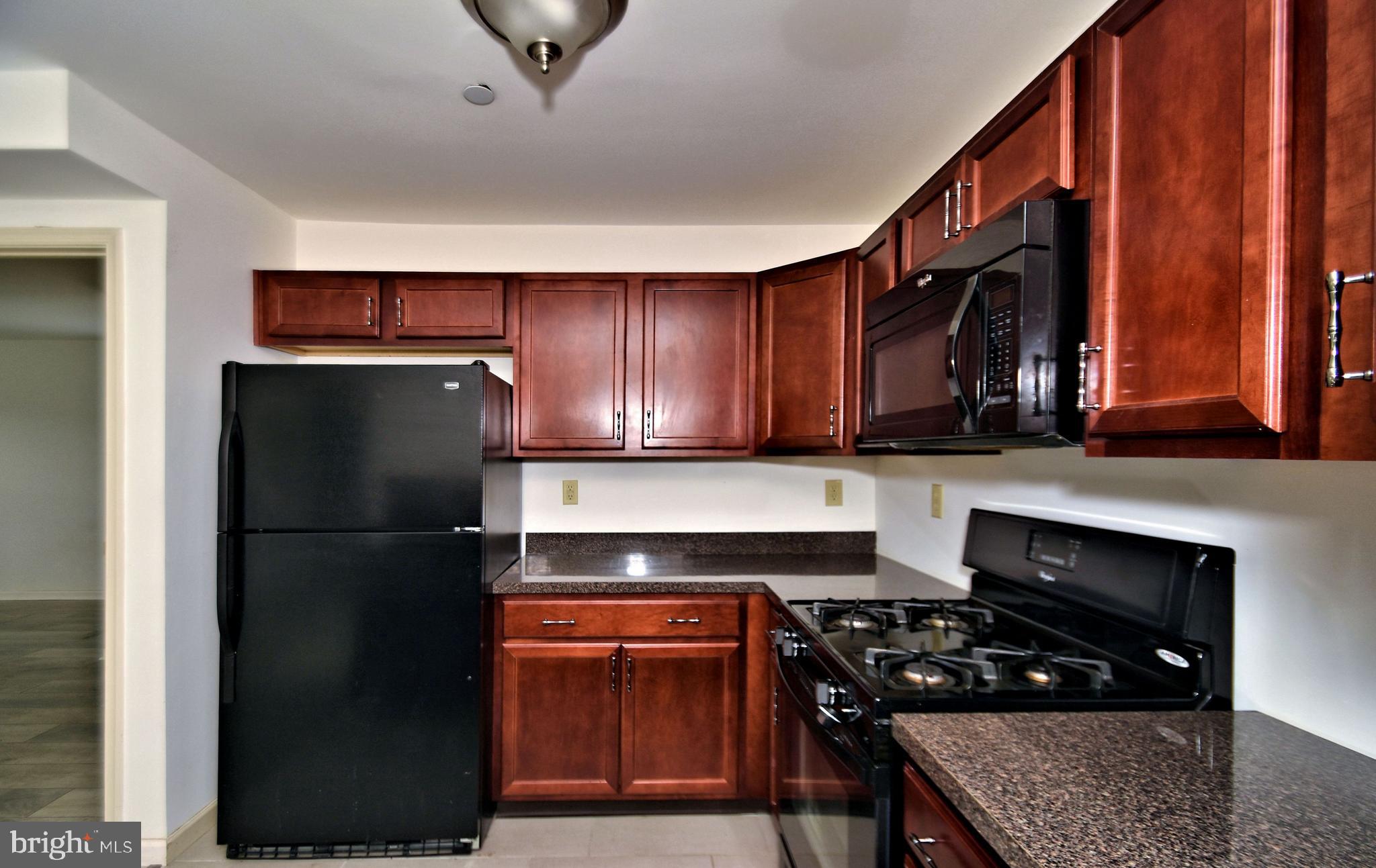 BILTMORE ESTATES - Residential Lease