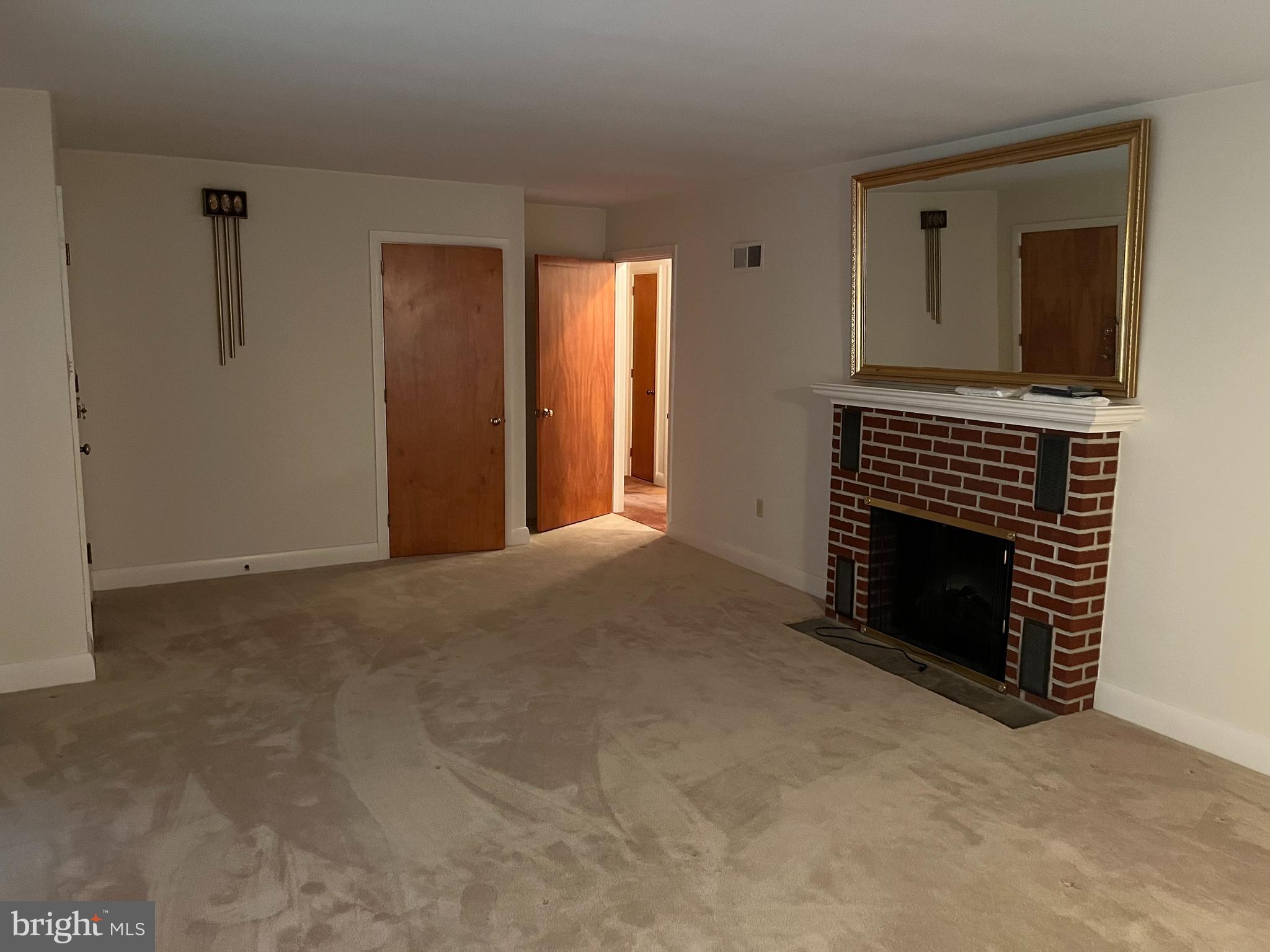 NORTH LONDONDERRY - Residential