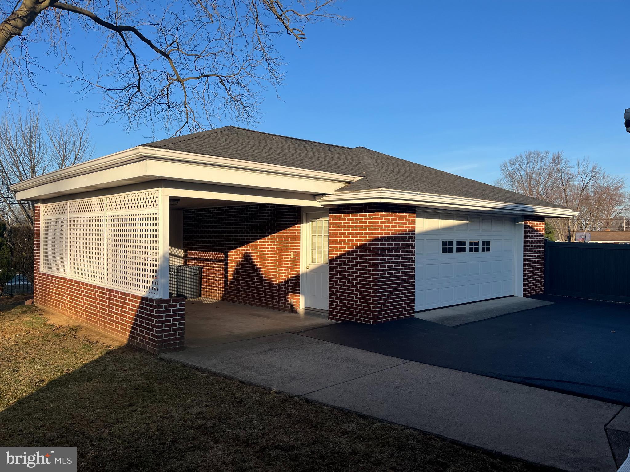 NORTH LONDONDERRY - Residential