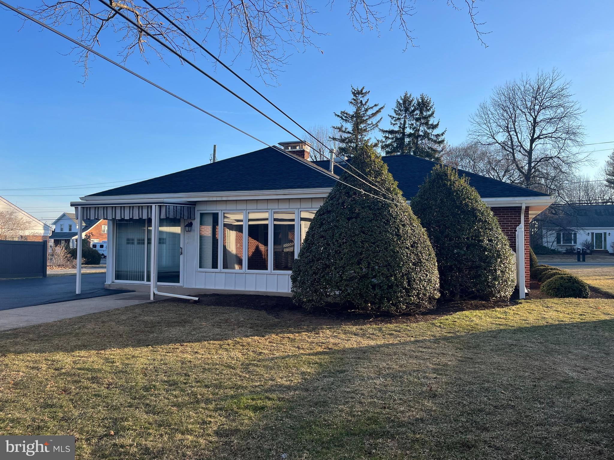 NORTH LONDONDERRY - Residential